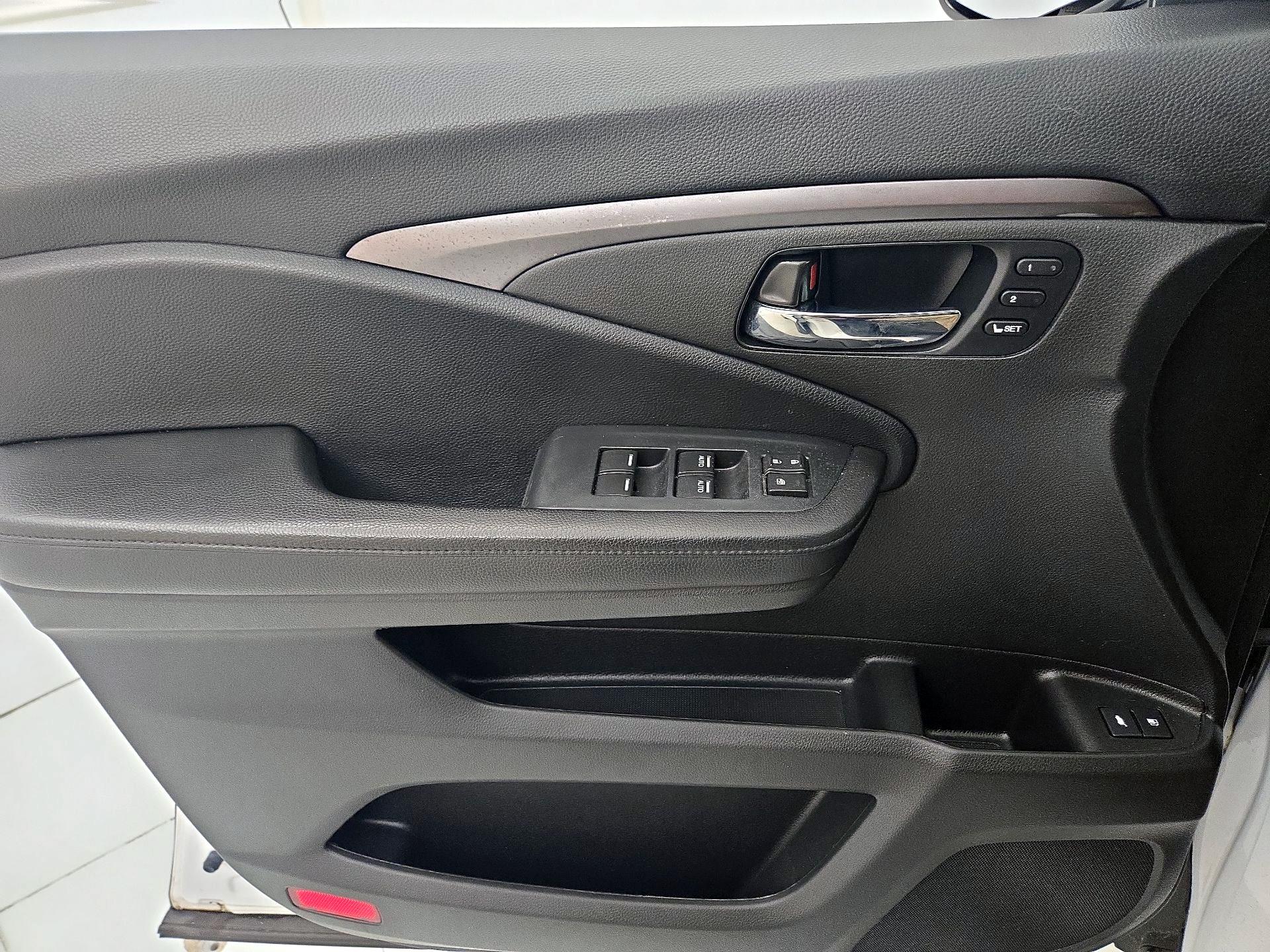 Thumbnail: 2022 Honda Pilot - 12