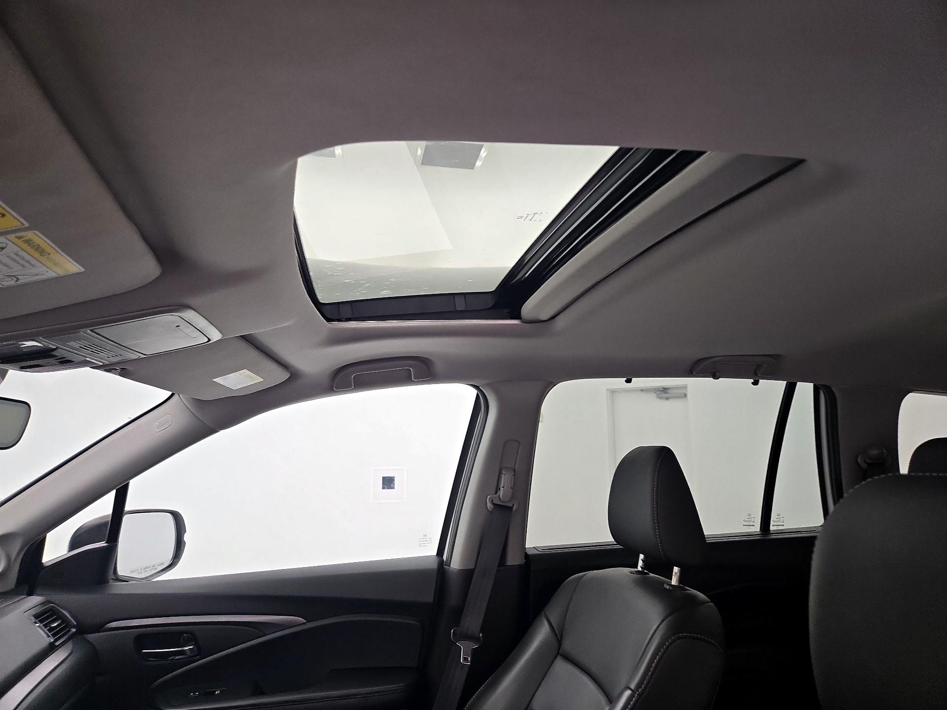 Thumbnail: 2022 Honda Pilot - 19