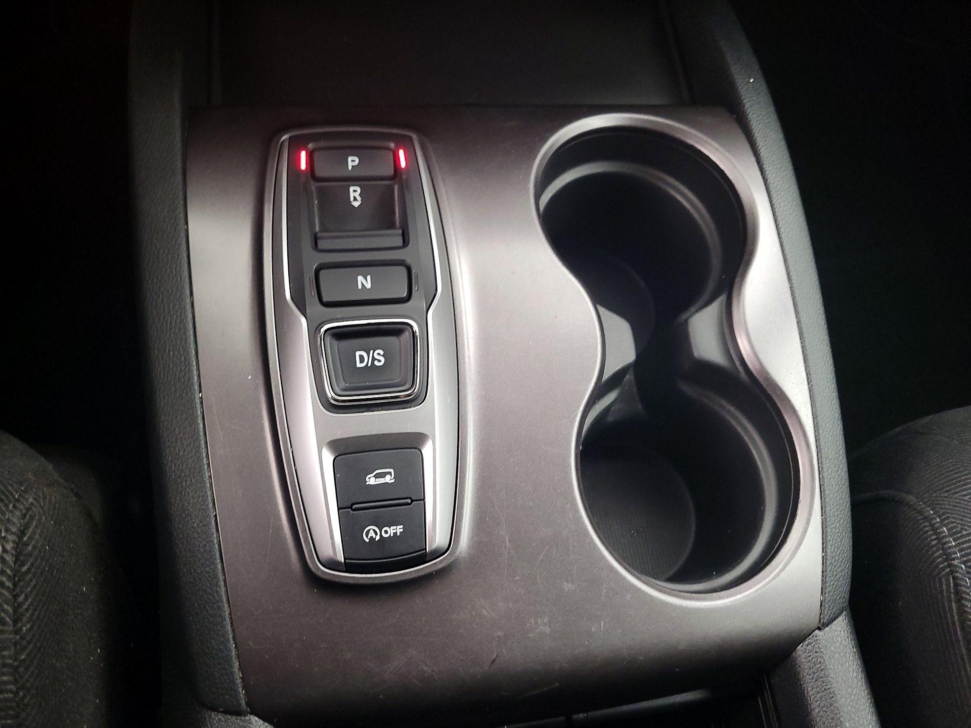 Thumbnail: 2022 Honda Pilot - 17