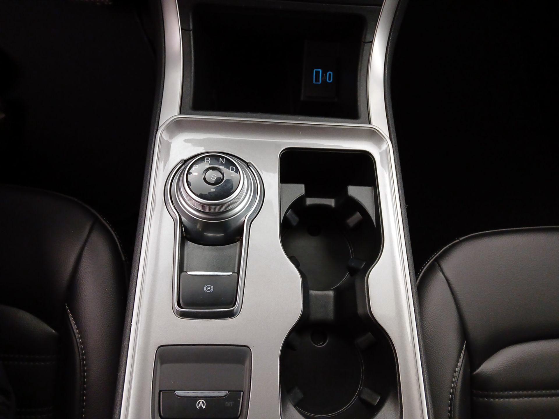 Thumbnail: 2024 Ford Edge - 17