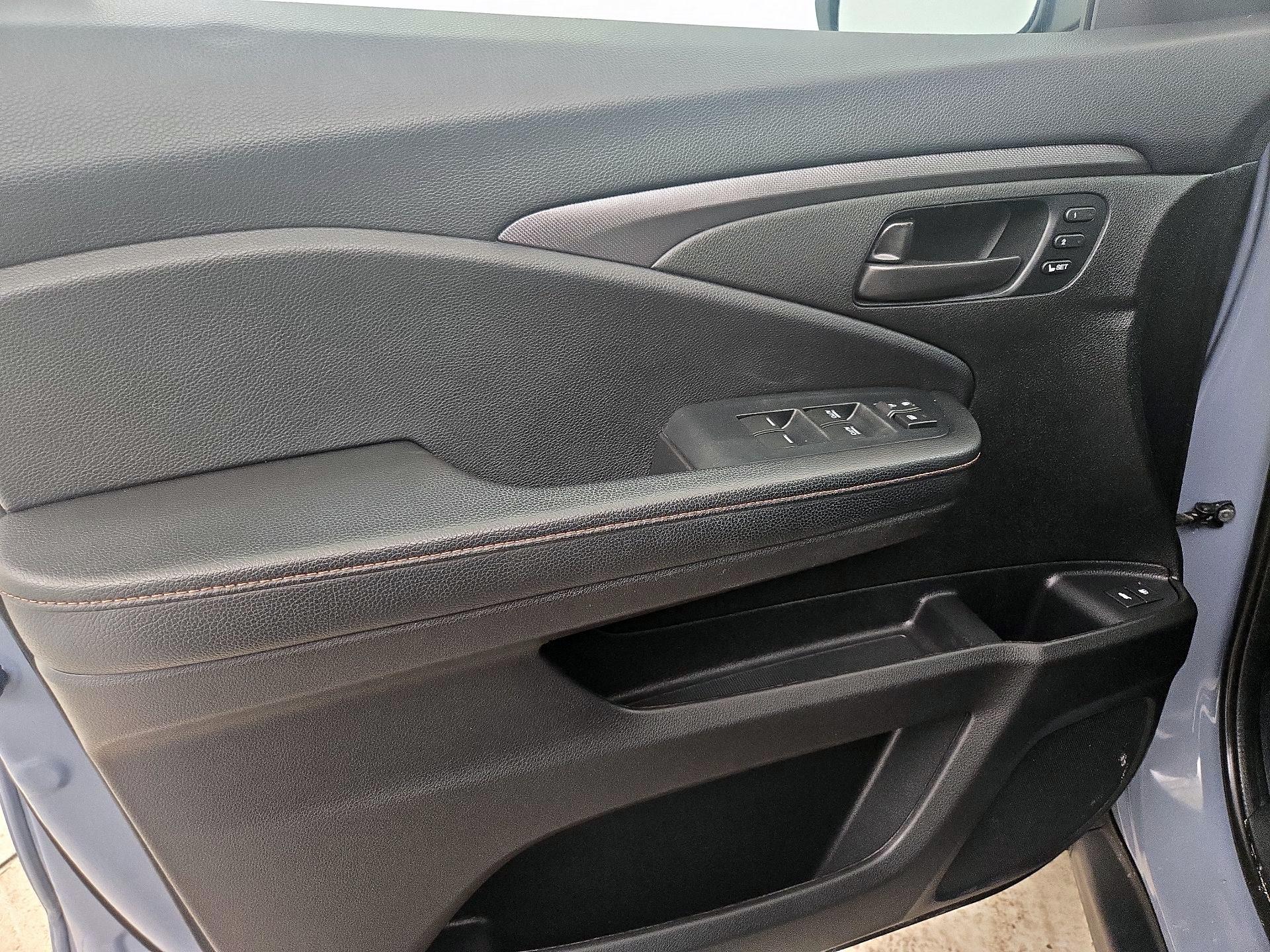 Thumbnail: 2022 Honda Pilot - 12