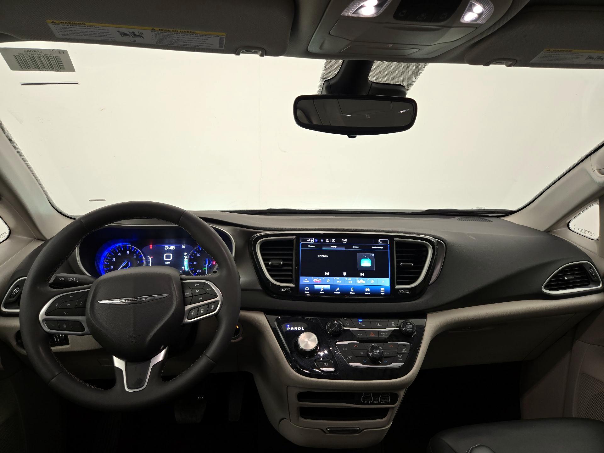 Thumbnail: 2024 Chrysler Pacifica - 9