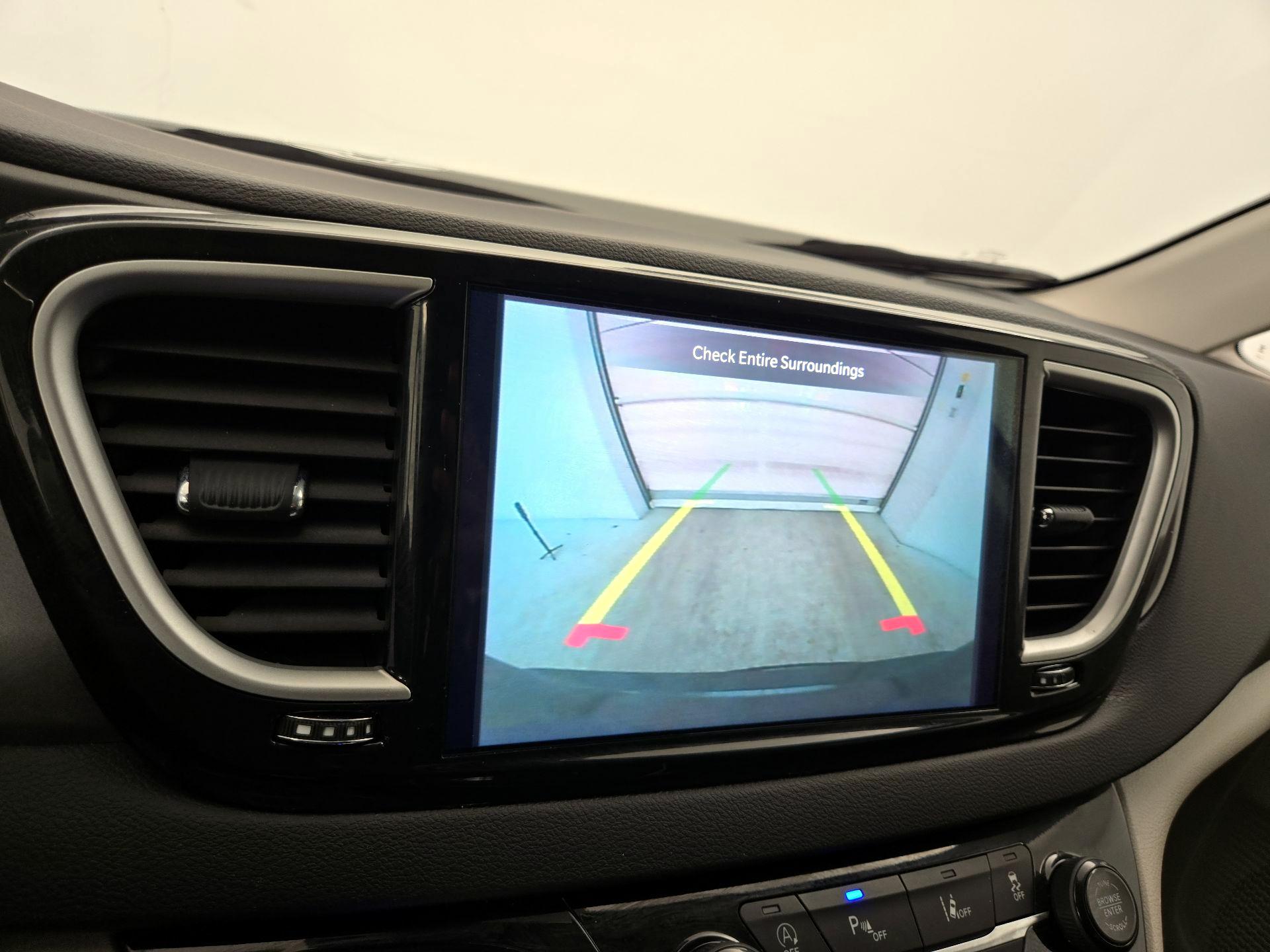 Thumbnail: 2024 Chrysler Pacifica - 14