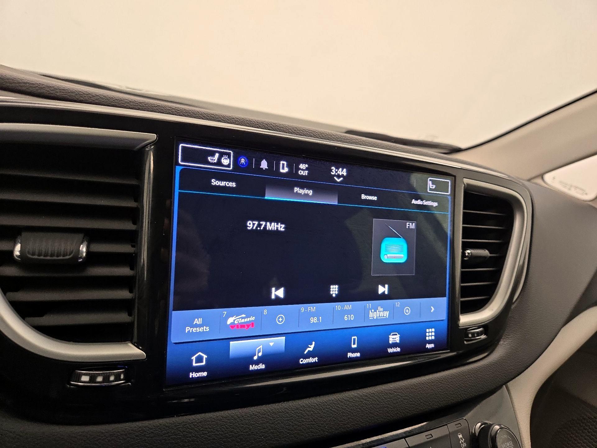 Thumbnail: 2024 Chrysler Pacifica - 15