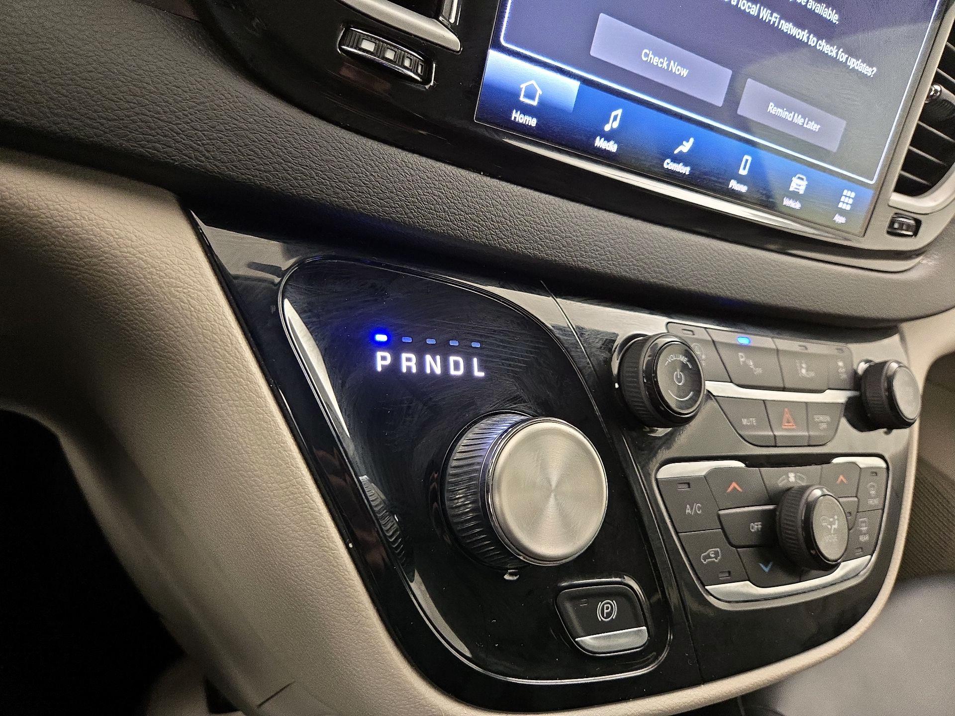 Thumbnail: 2024 Chrysler Pacifica - 17