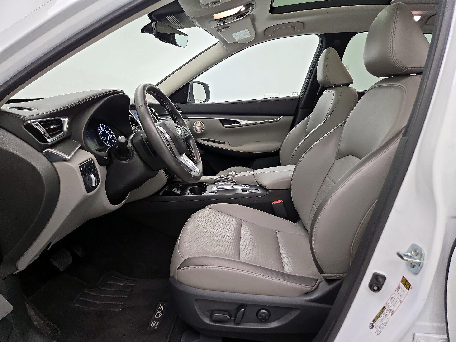 Thumbnail: 2023 INFINITI QX50 - 11