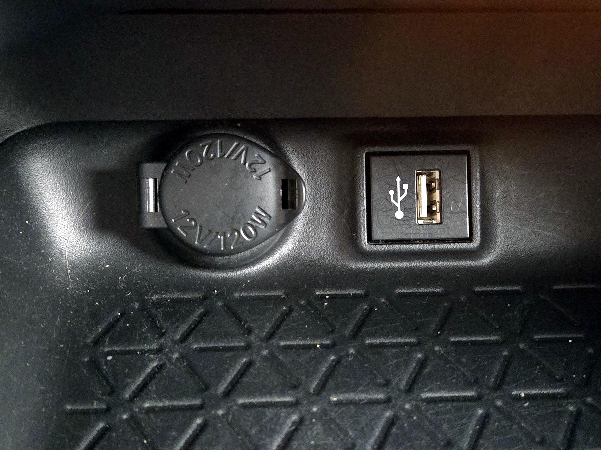 Thumbnail: 2024 Toyota RAV4 - 18