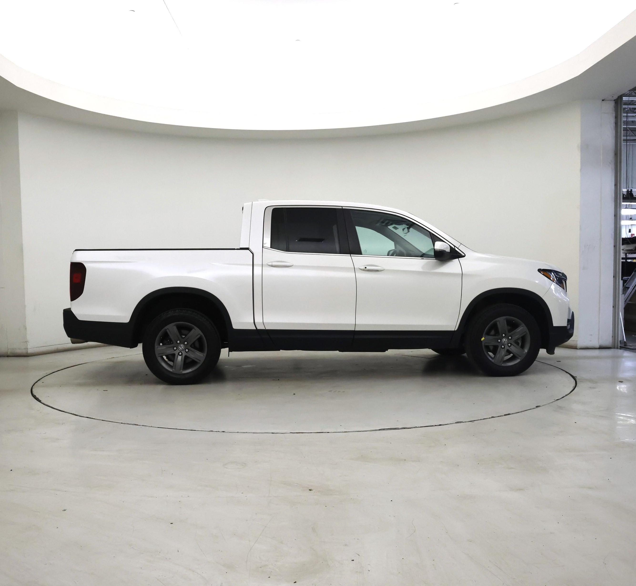 Thumbnail: 2023 Honda Ridgeline - 7