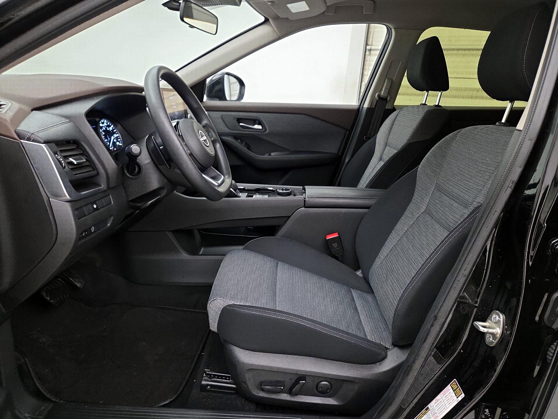 Thumbnail: 2023 Nissan Rogue - 11