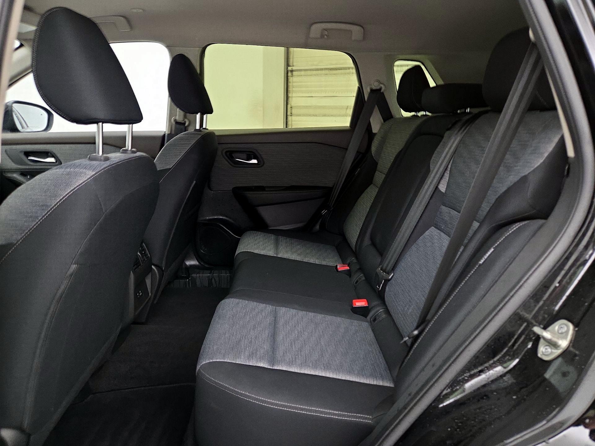 Thumbnail: 2023 Nissan Rogue - 19