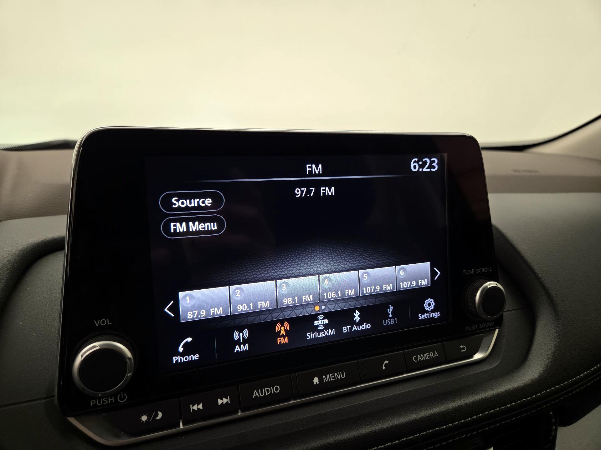 Thumbnail: 2023 Nissan Rogue - 15