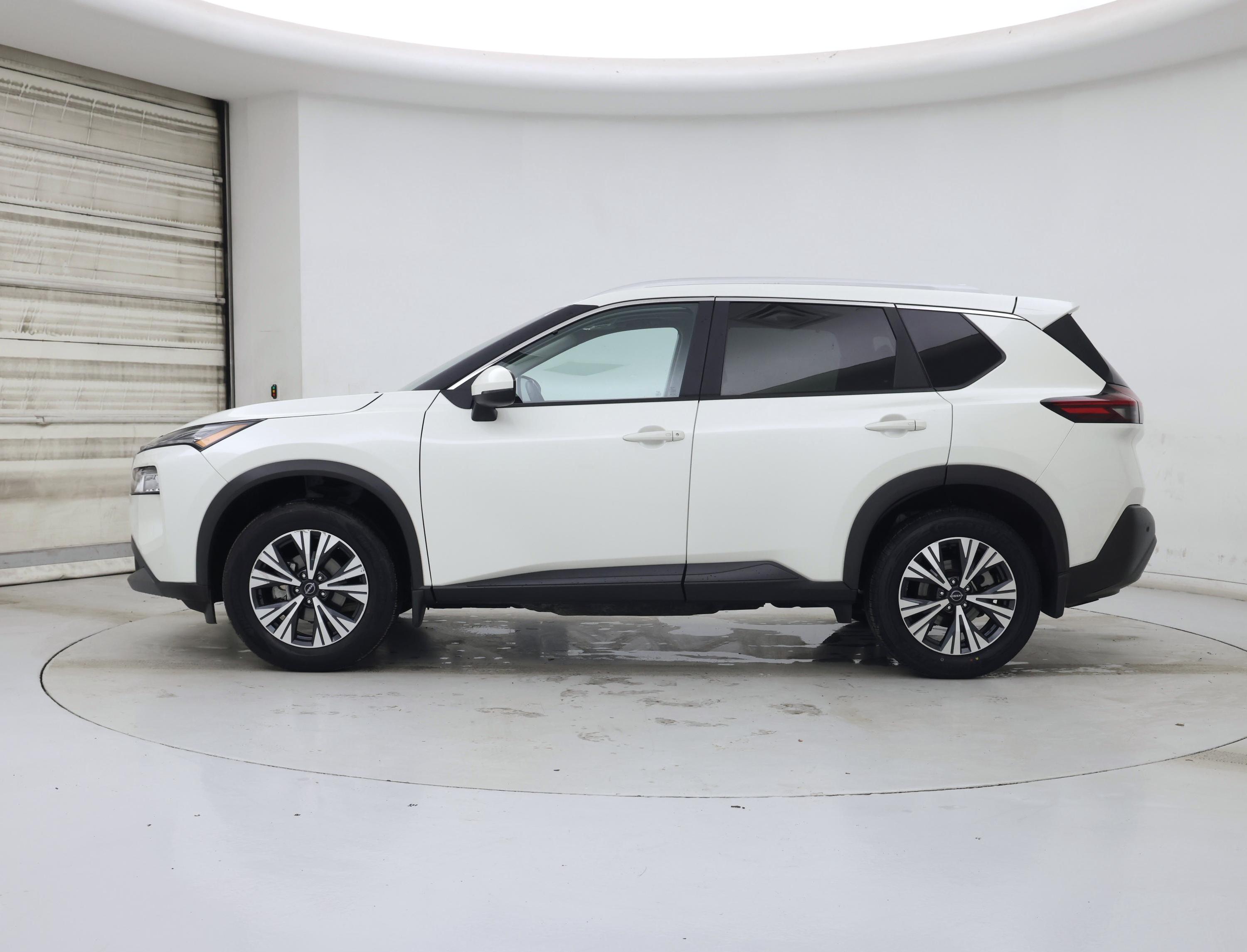 Thumbnail: 2023 Nissan Rogue - 3