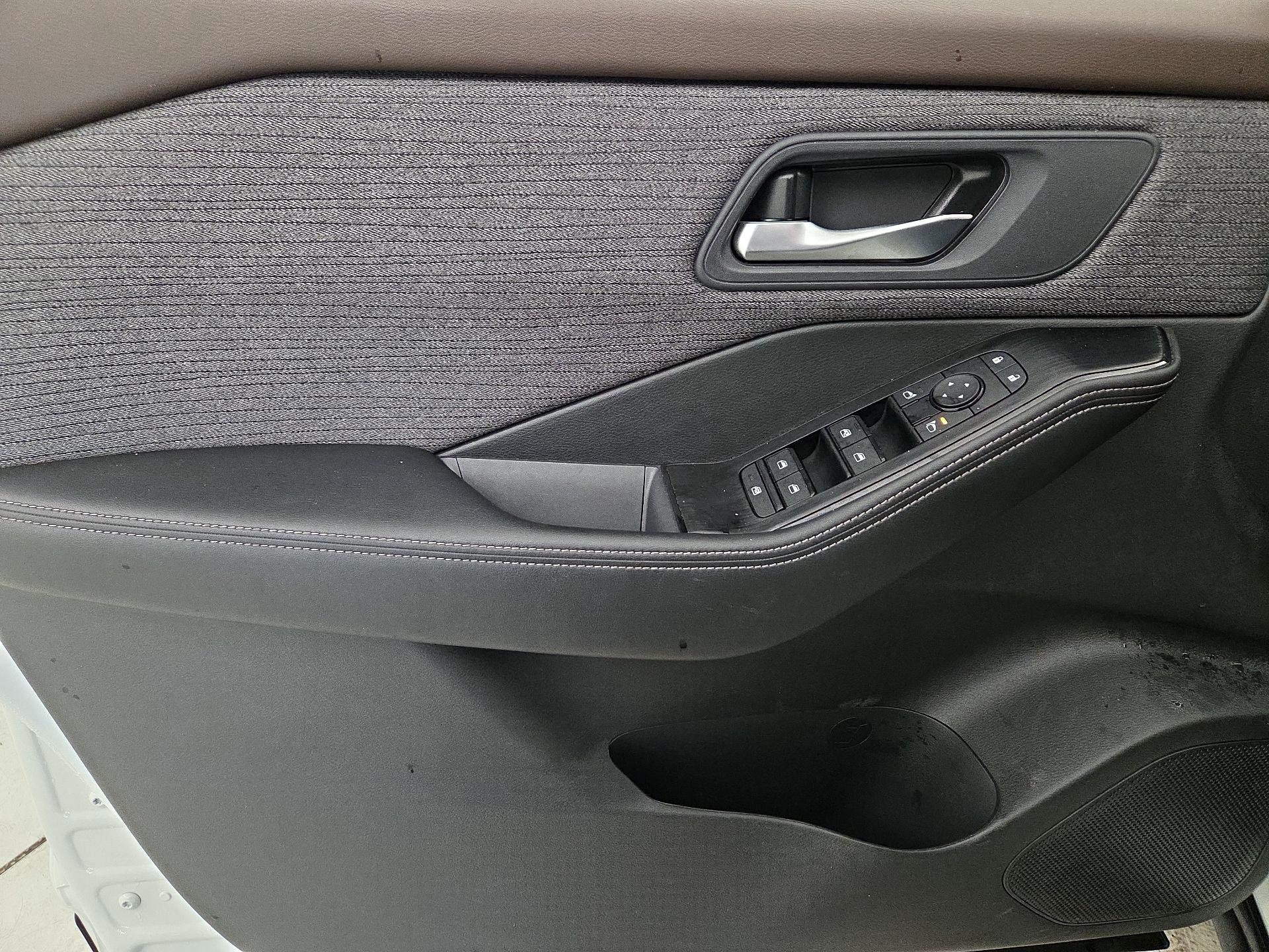 Thumbnail: 2023 Nissan Rogue - 12