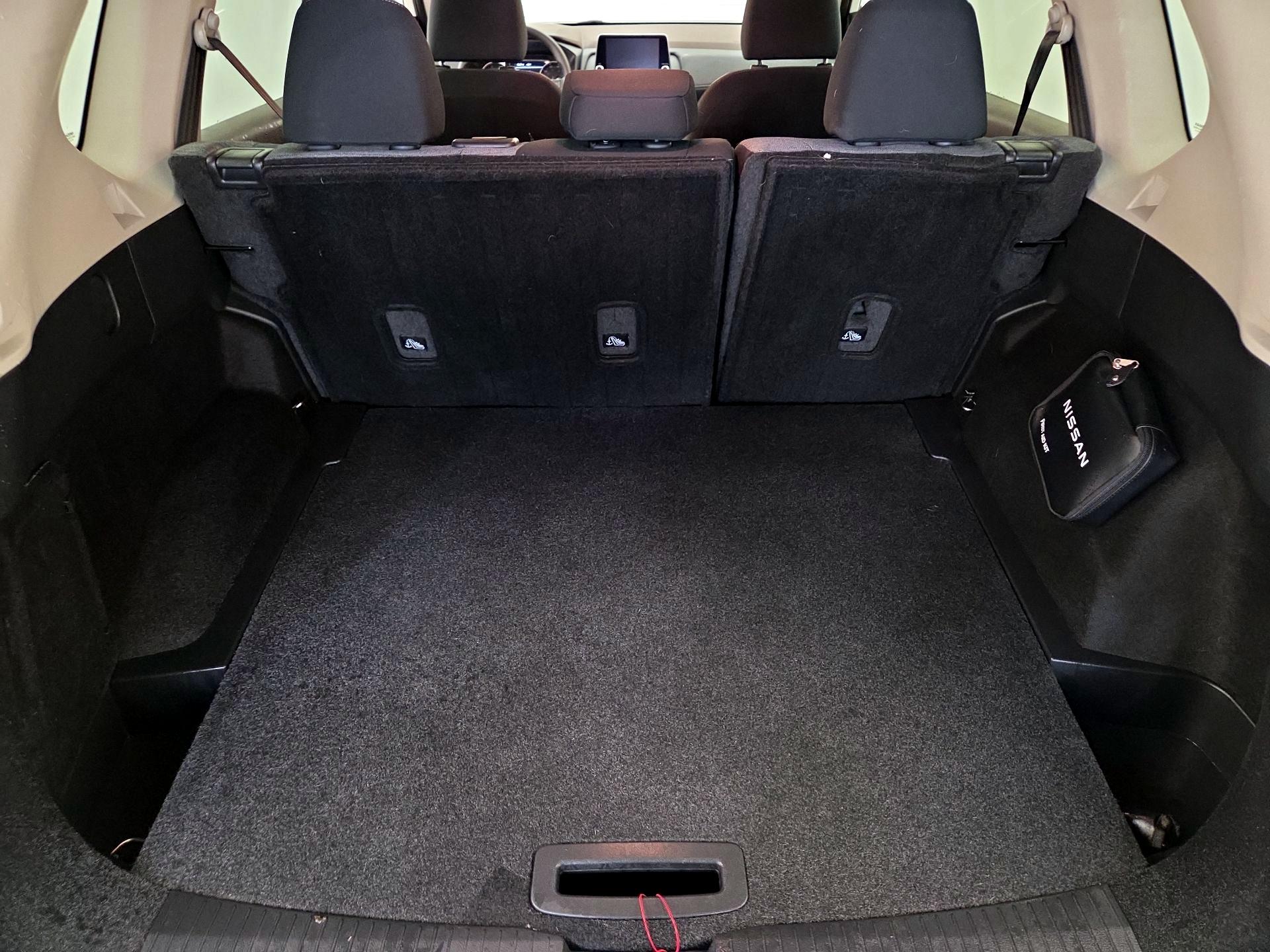 Thumbnail: 2023 Nissan Rogue - 20