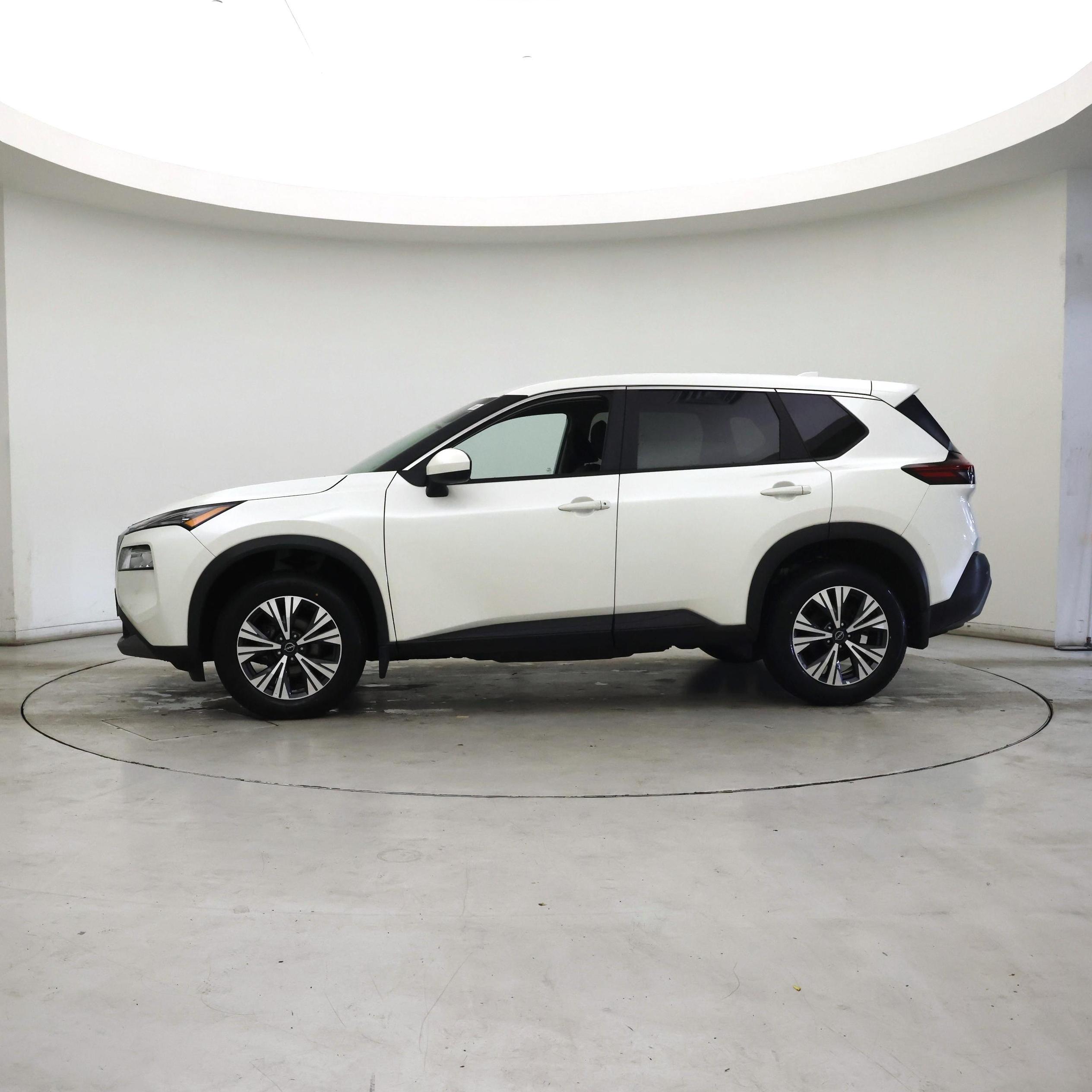 Thumbnail: 2023 Nissan Rogue - 3