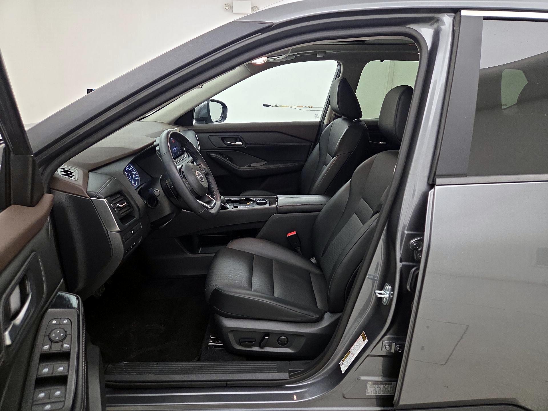 Thumbnail: 2023 Nissan Rogue - 11