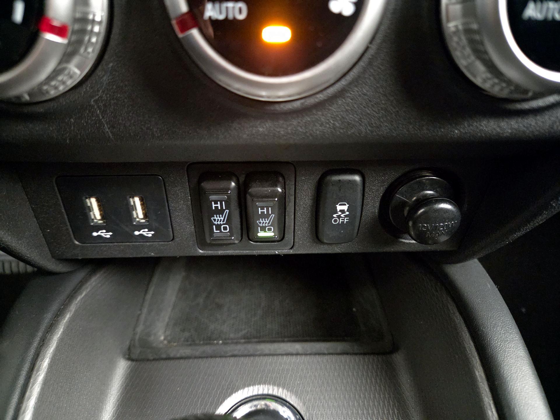 Thumbnail: 2024 Mitsubishi Outlander Sport - 18