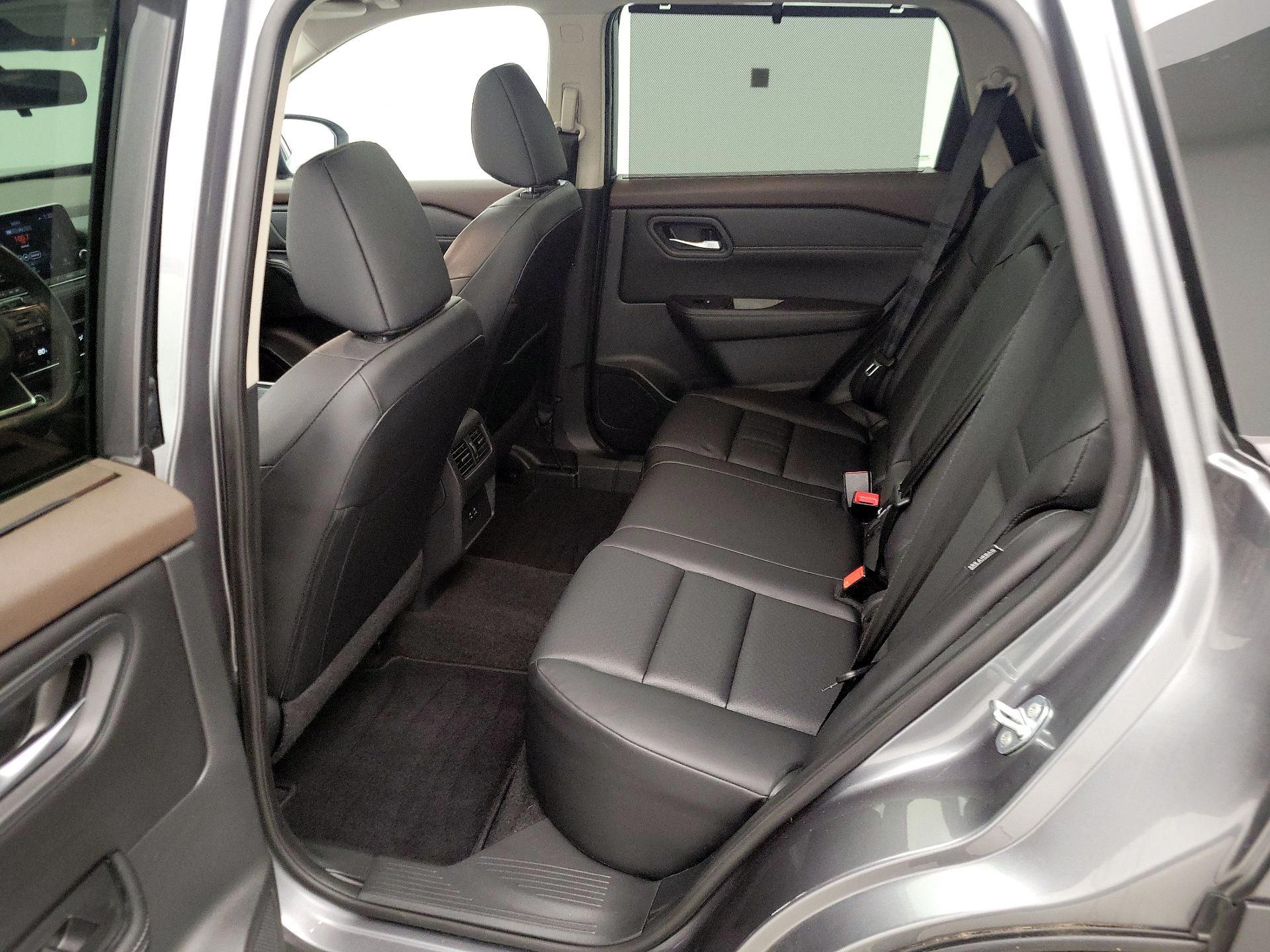 Thumbnail: 2023 Nissan Rogue - 20