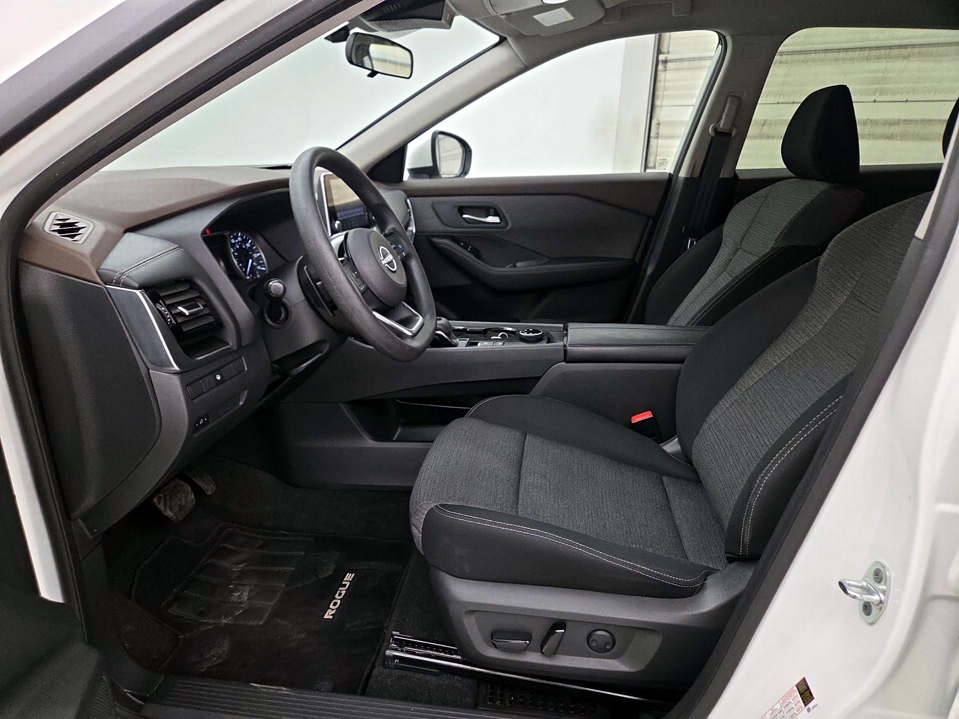 Thumbnail: 2023 Nissan Rogue - 11