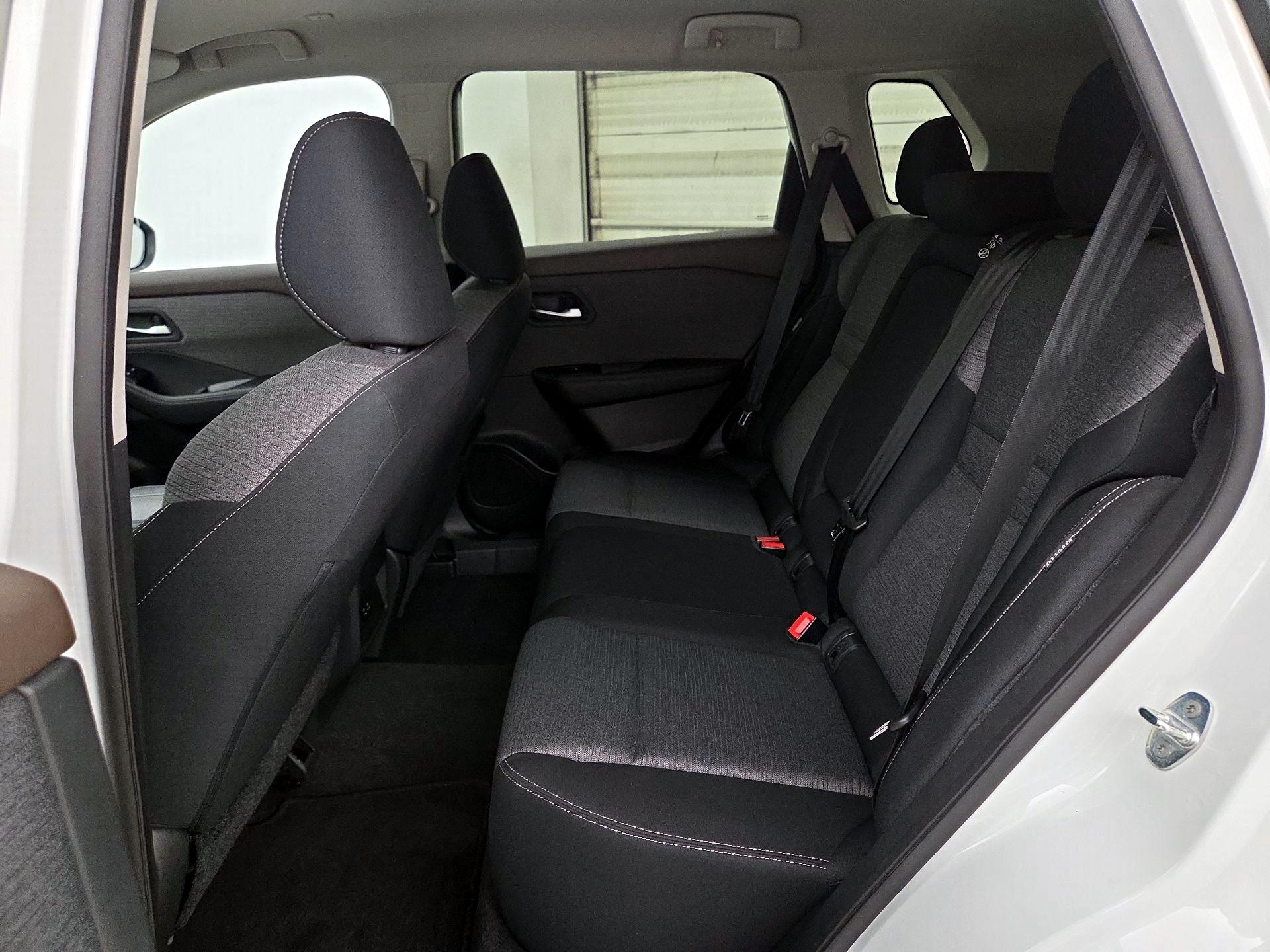 Thumbnail: 2023 Nissan Rogue - 19