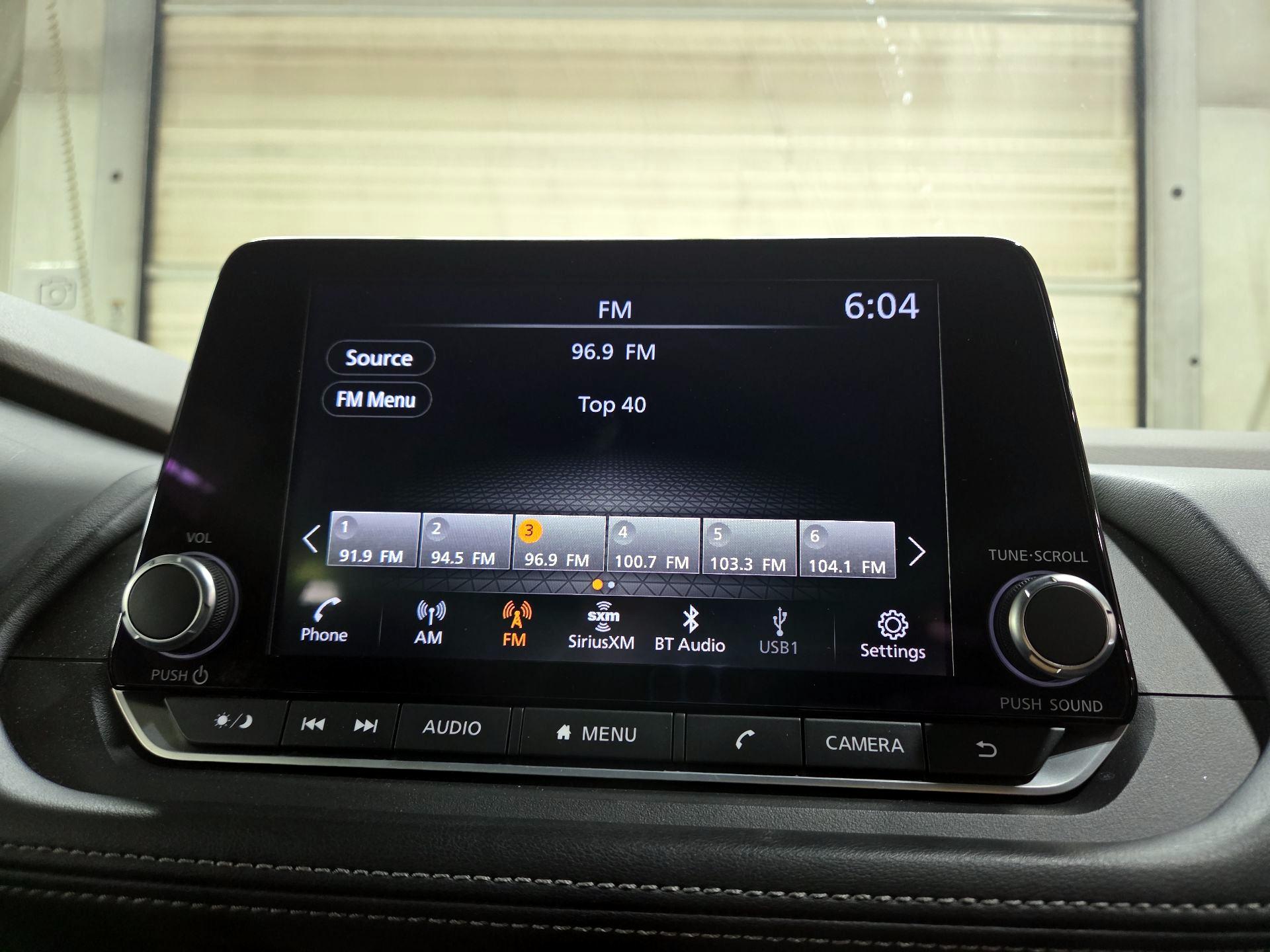 Thumbnail: 2023 Nissan Rogue - 15