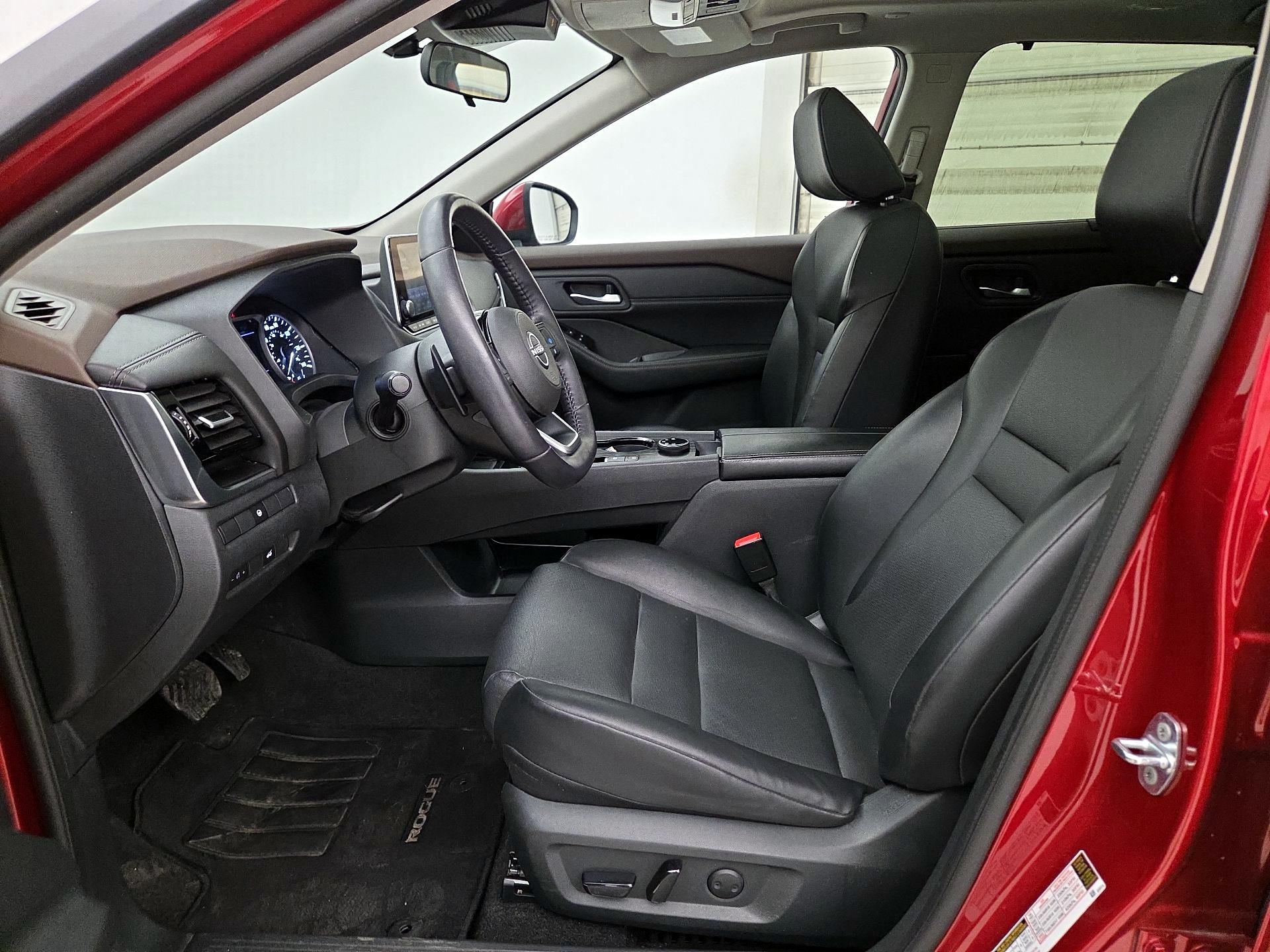 Thumbnail: 2023 Nissan Rogue - 11