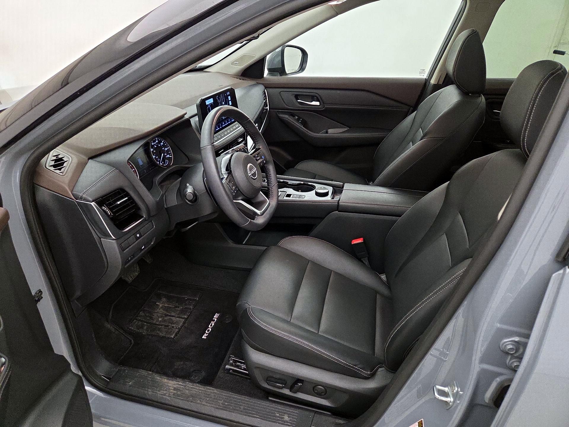 Thumbnail: 2023 Nissan Rogue - 11