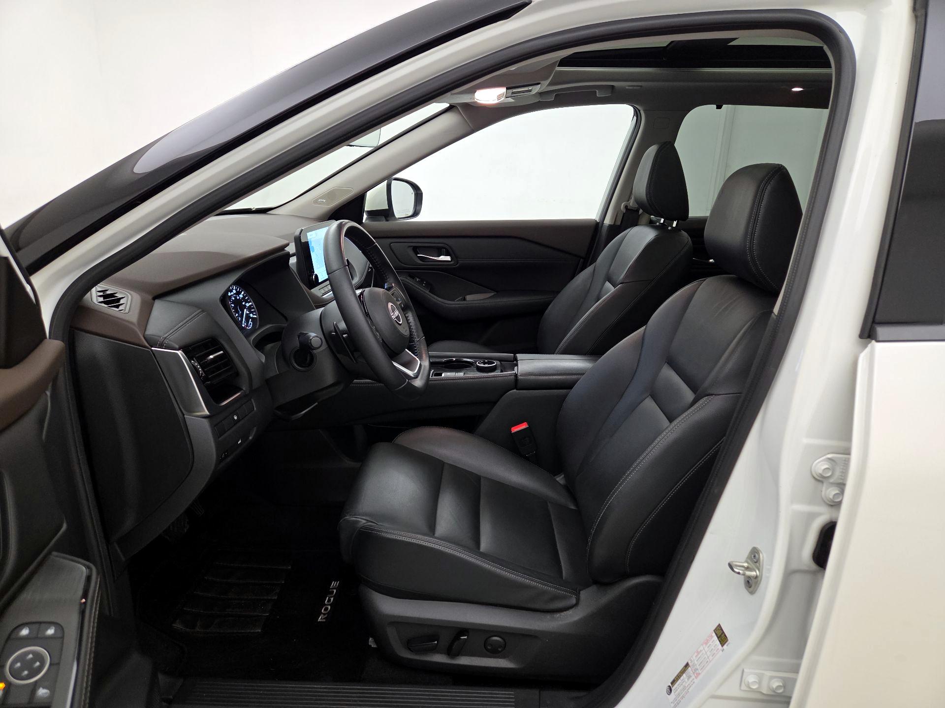 Thumbnail: 2023 Nissan Rogue - 11