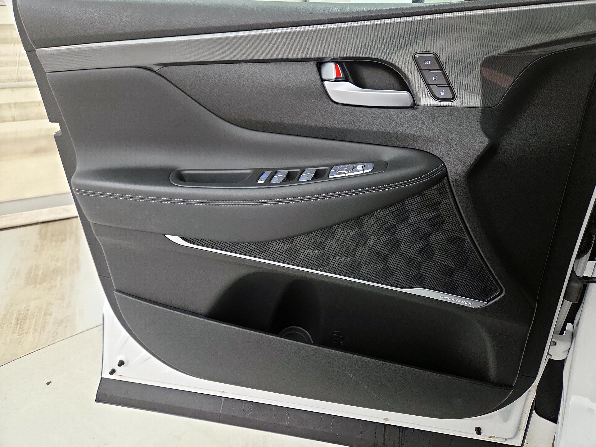 Thumbnail: 2023 Hyundai Santa Fe - 12