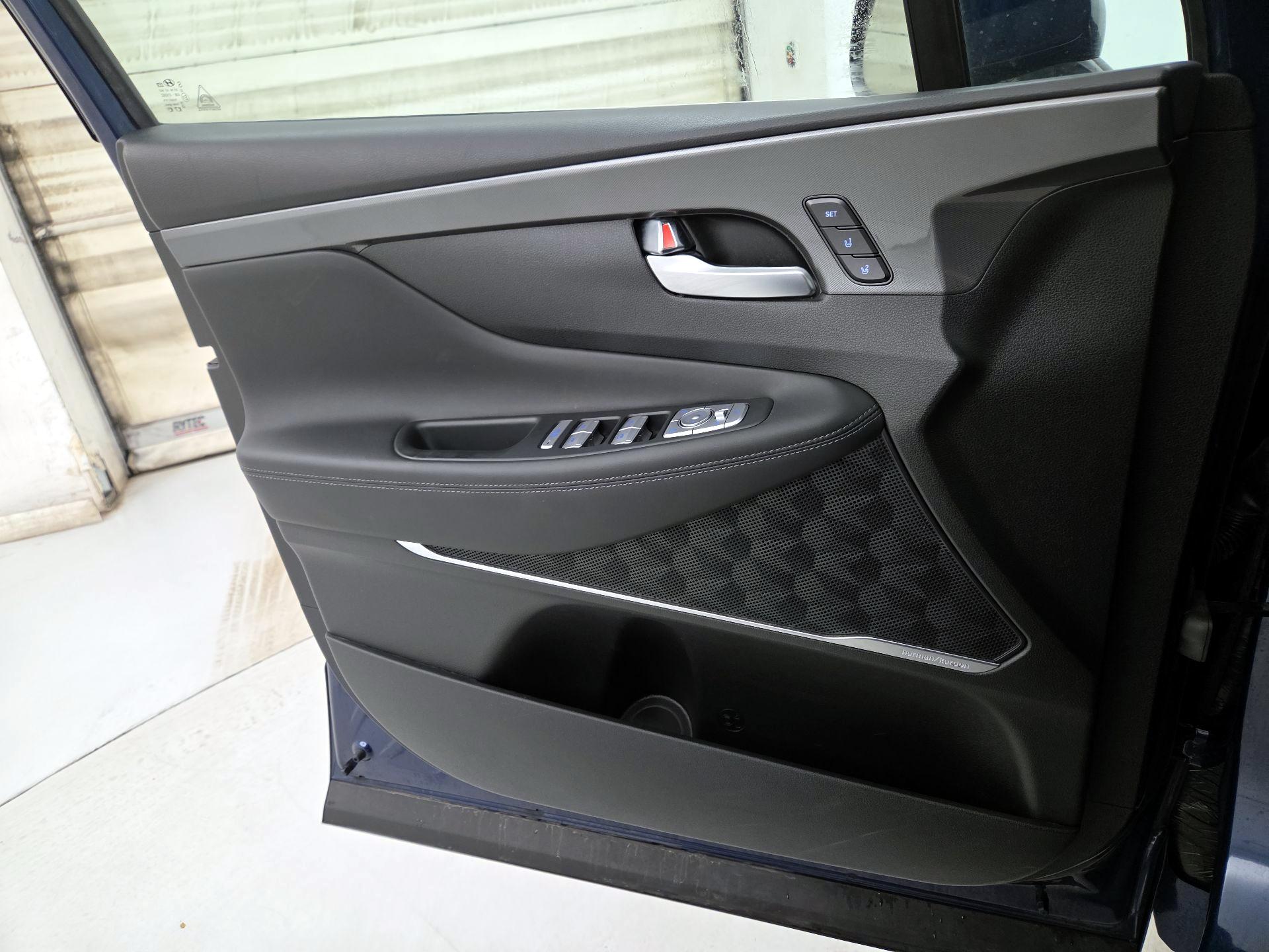 Thumbnail: 2023 Hyundai Santa Fe - 12