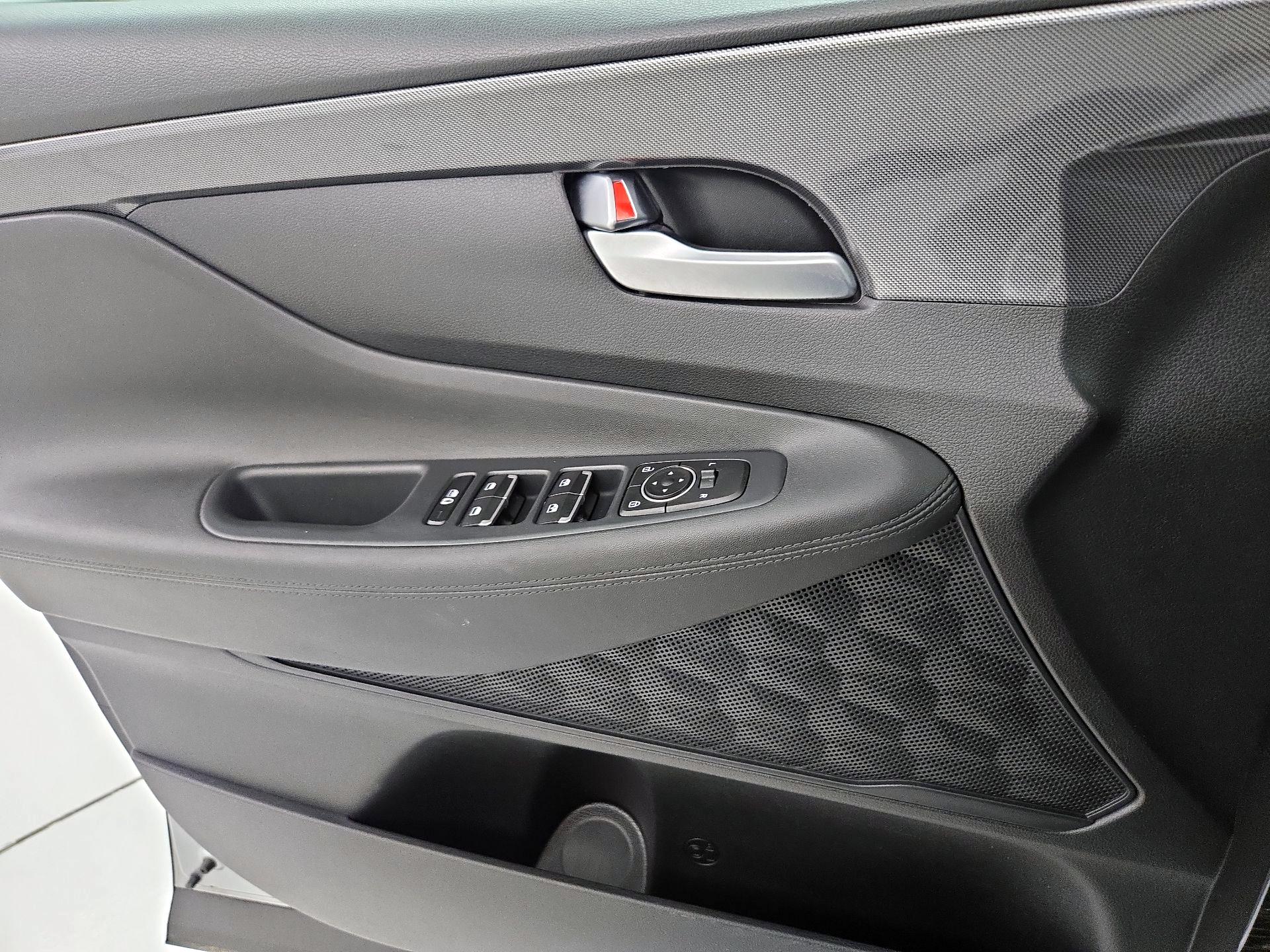 Thumbnail: 2023 Hyundai Santa Fe - 12