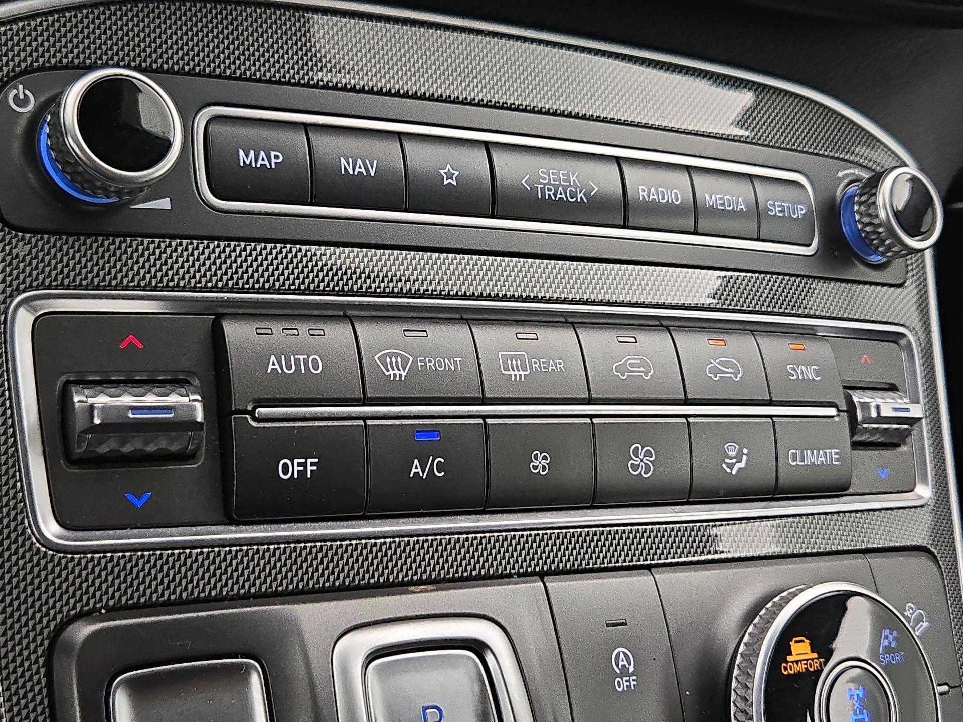 Thumbnail: 2023 Hyundai Santa Fe - 17