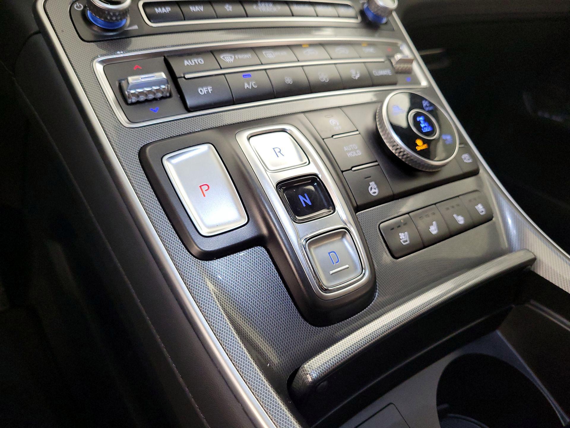 Thumbnail: 2023 Hyundai Santa Fe - 17