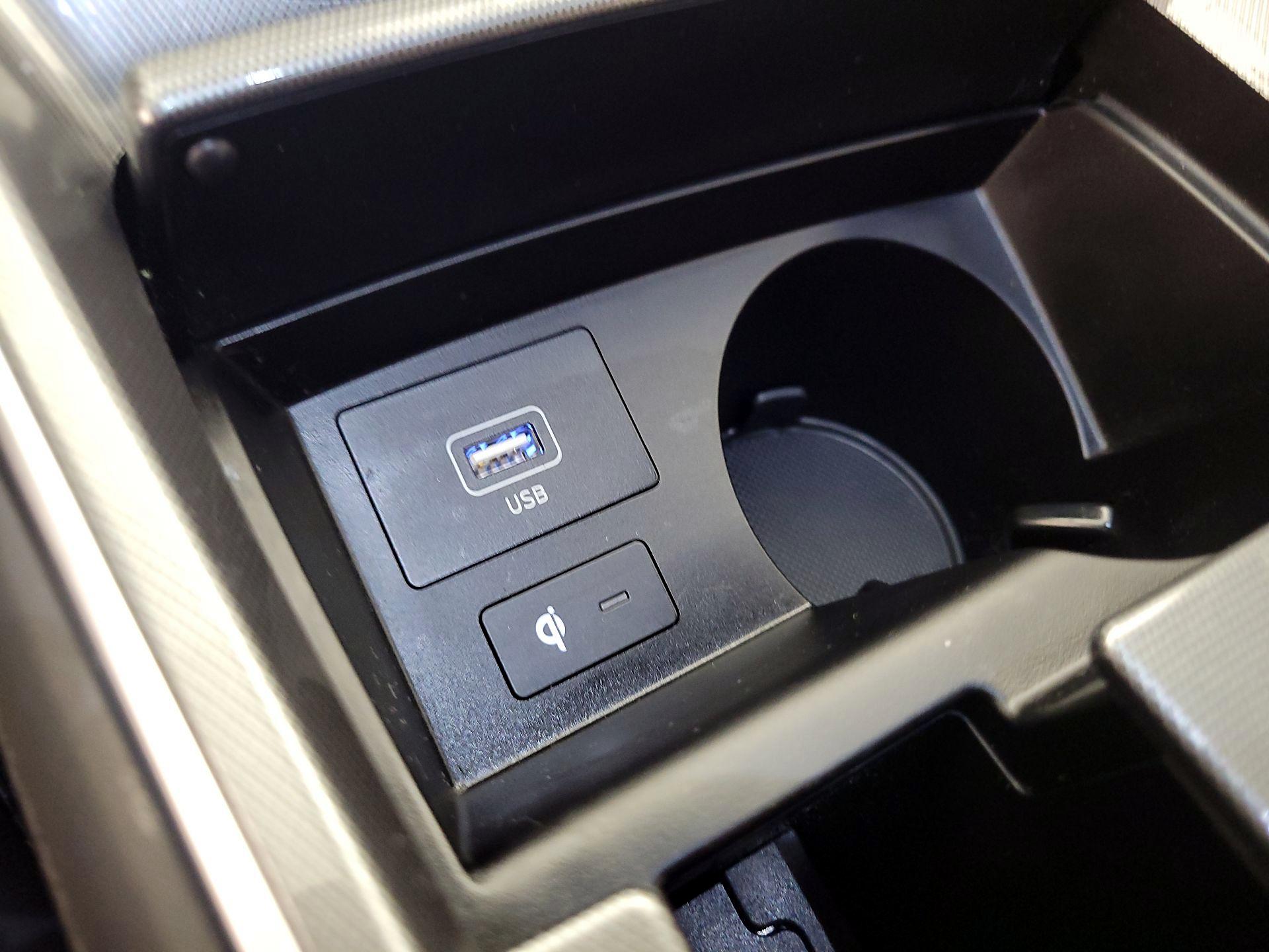 Thumbnail: 2023 Hyundai Santa Fe - 18