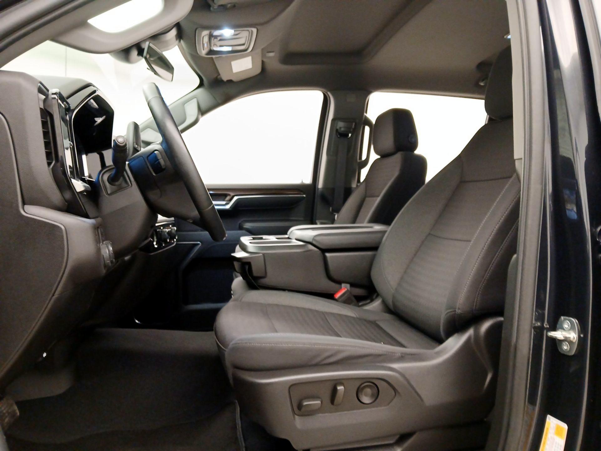 Thumbnail: 2023 Chevrolet Silverado 1500 - 11