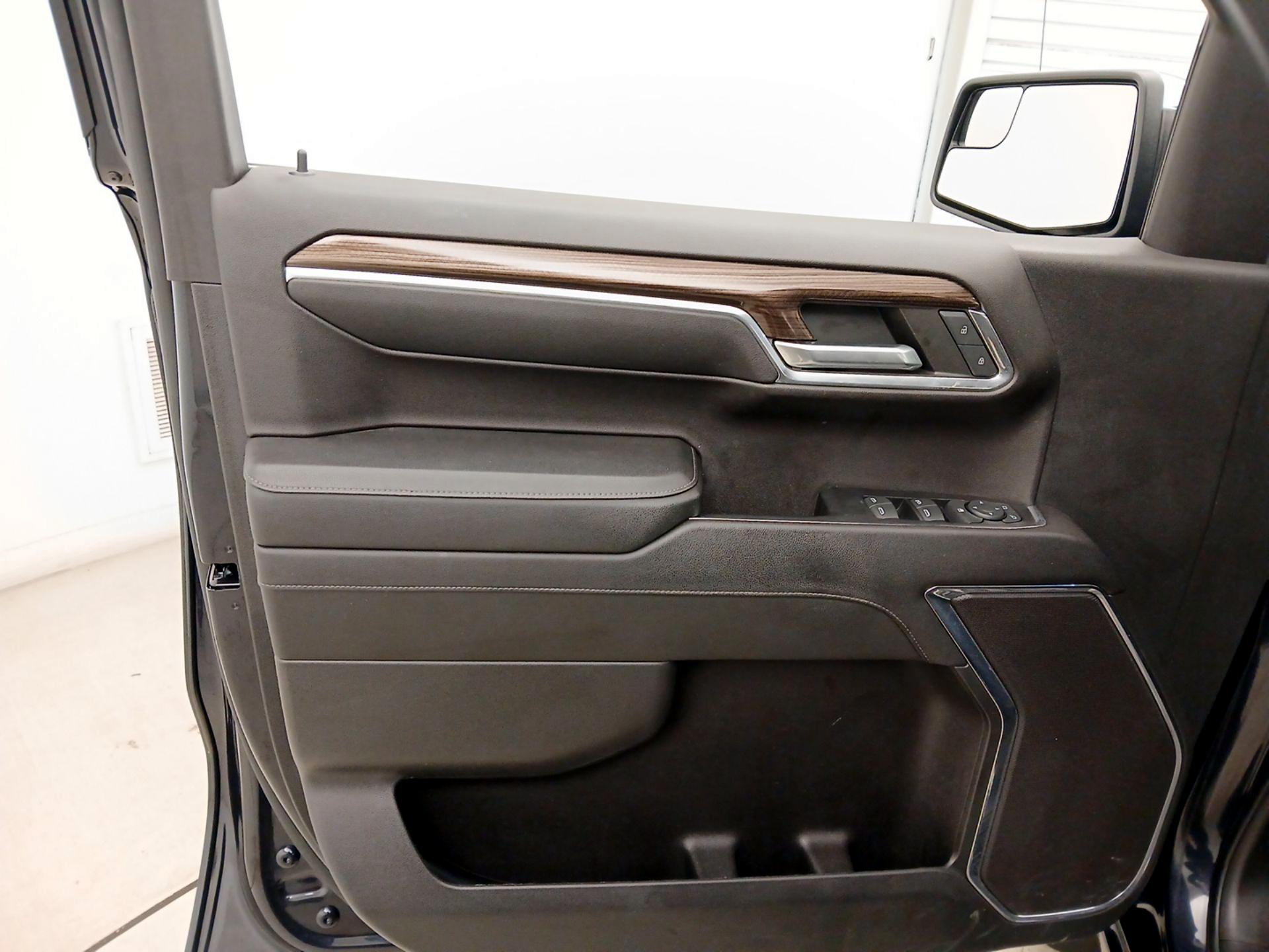 Thumbnail: 2023 Chevrolet Silverado 1500 - 12