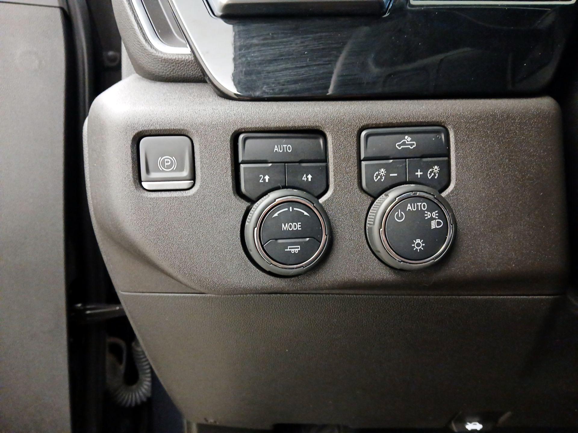 Thumbnail: 2023 Chevrolet Silverado 1500 - 13