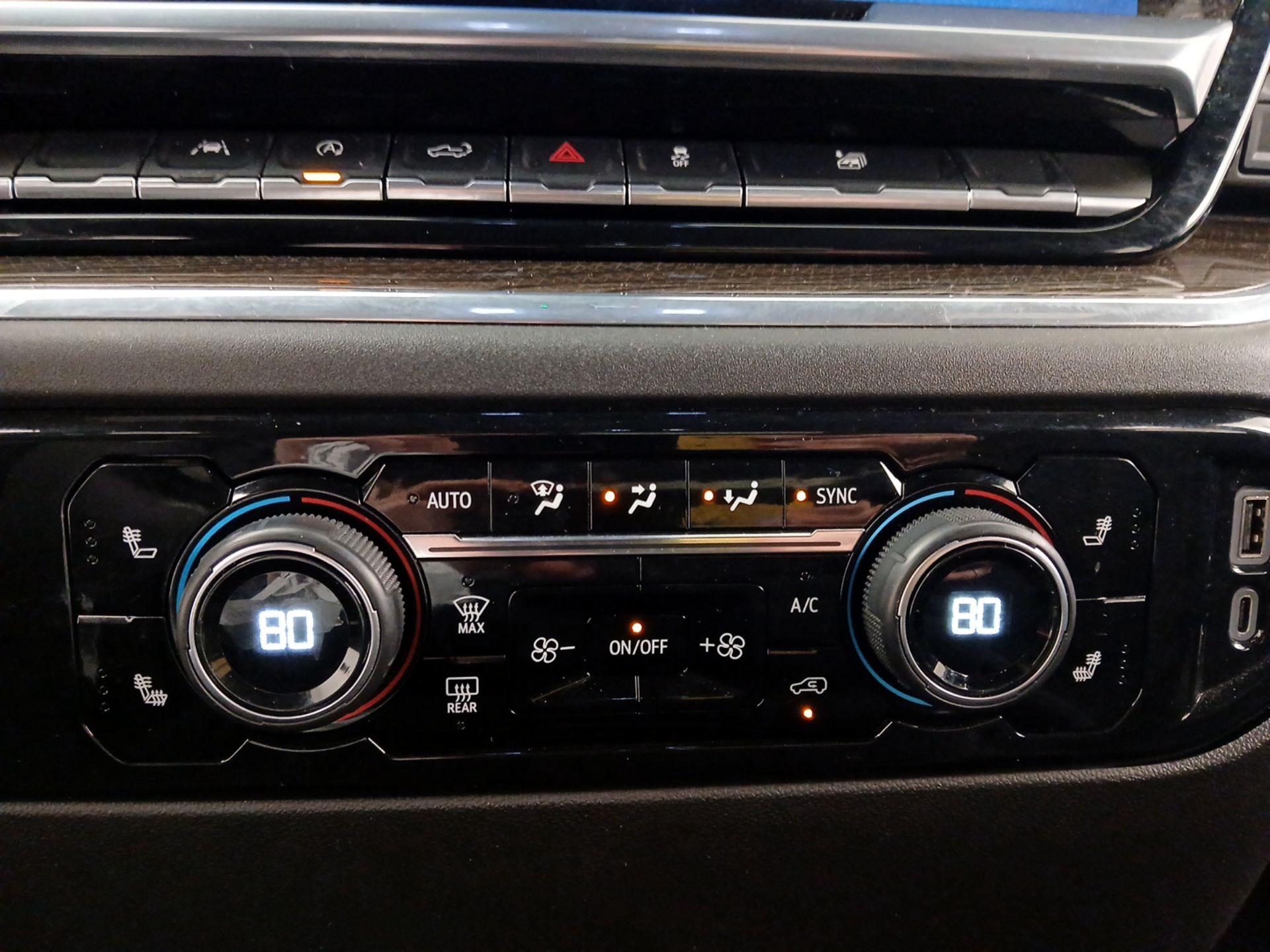 Thumbnail: 2023 Chevrolet Silverado 1500 - 16