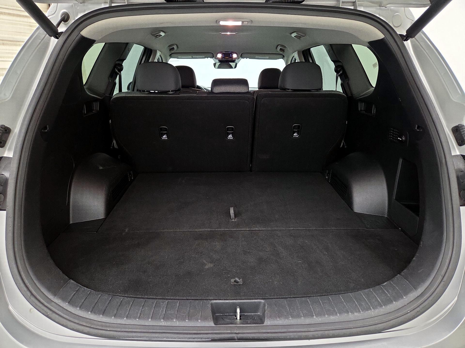 Thumbnail: 2023 Hyundai Santa Fe - 20