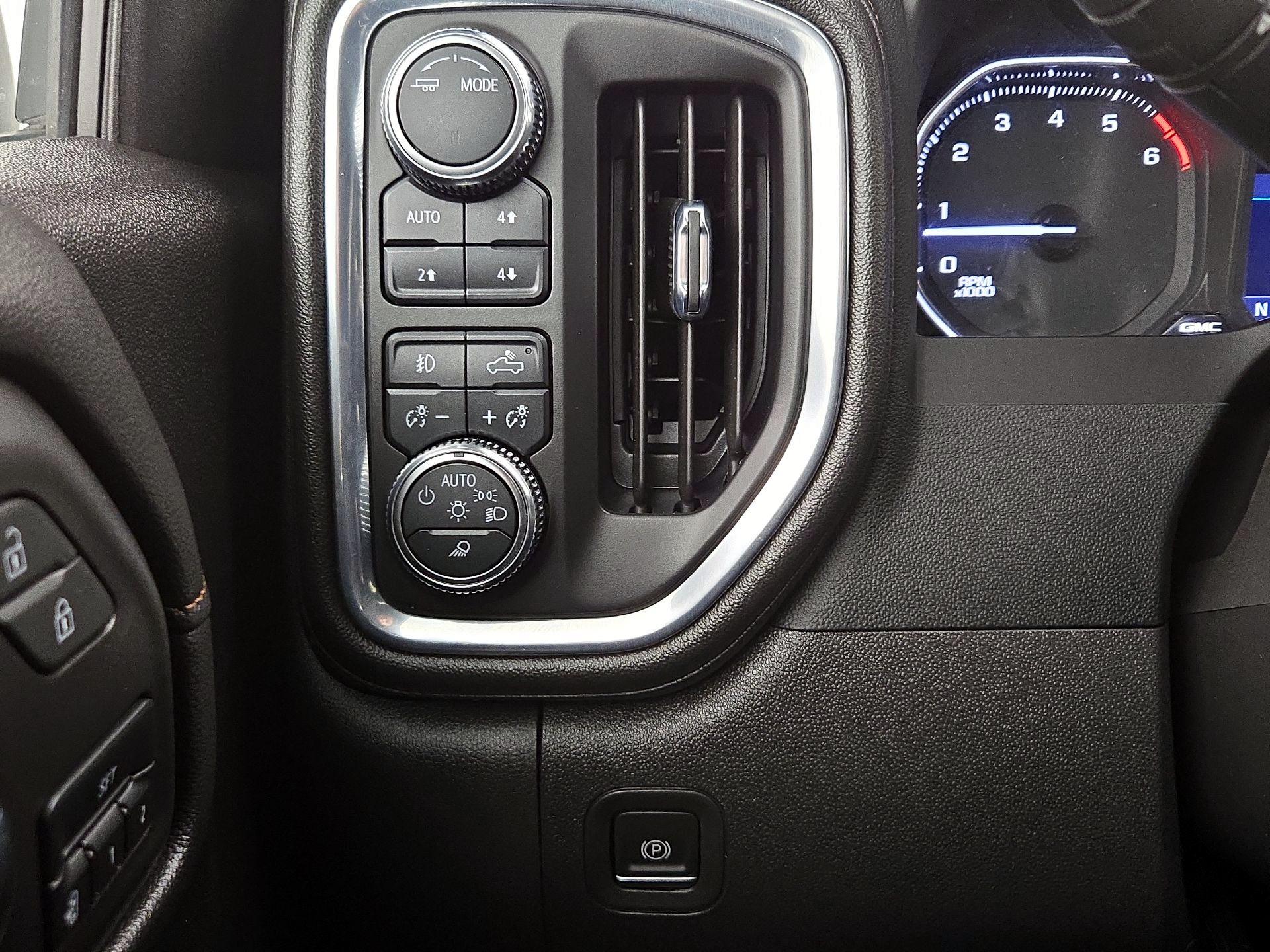 Thumbnail: 2022 GMC Sierra 1500 - 13