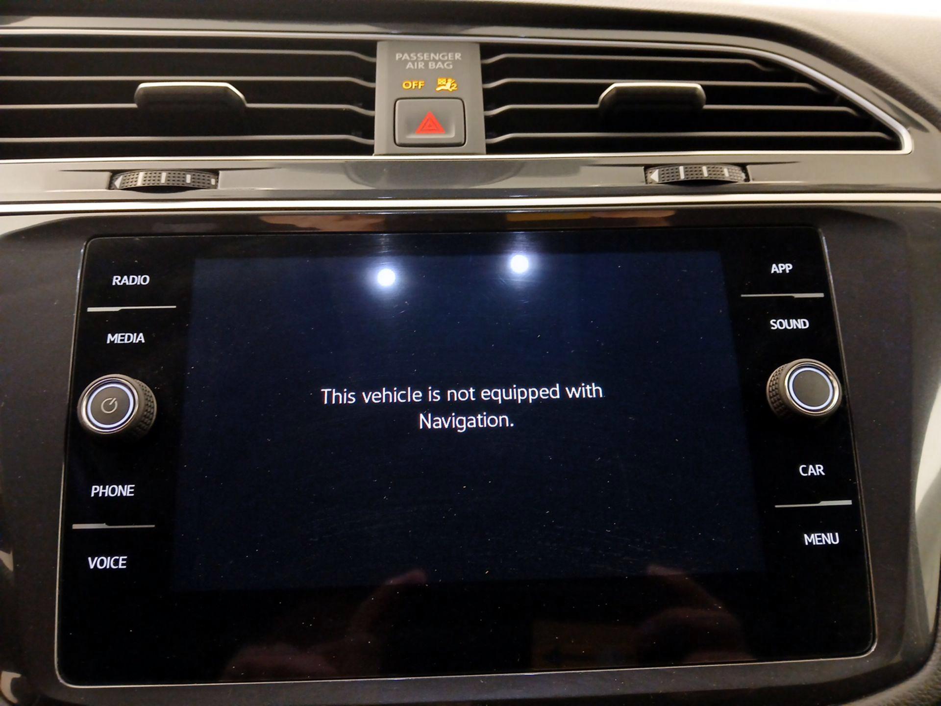 Thumbnail: 2024 Volkswagen Tiguan - 14