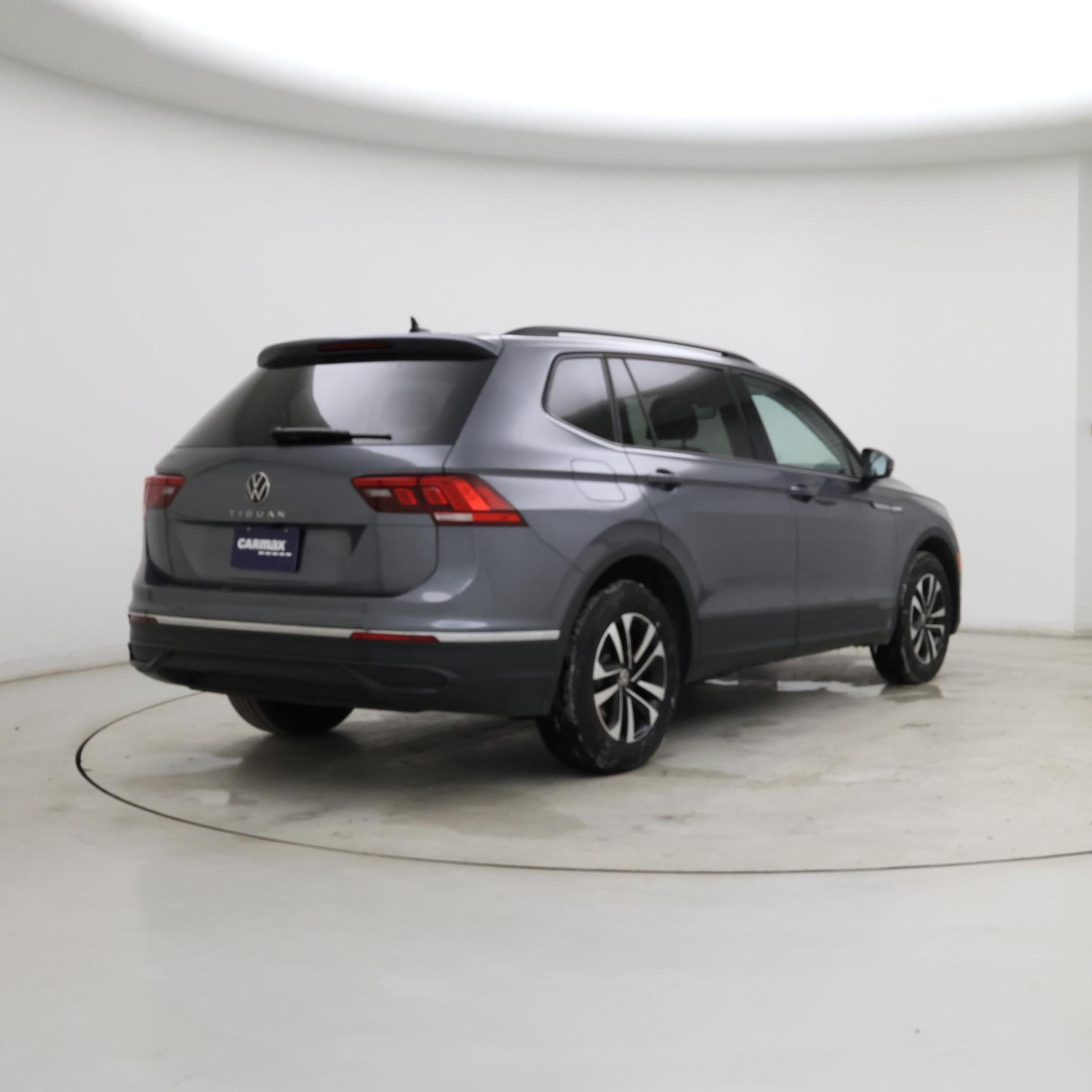 Thumbnail: 2024 Volkswagen Tiguan - 8