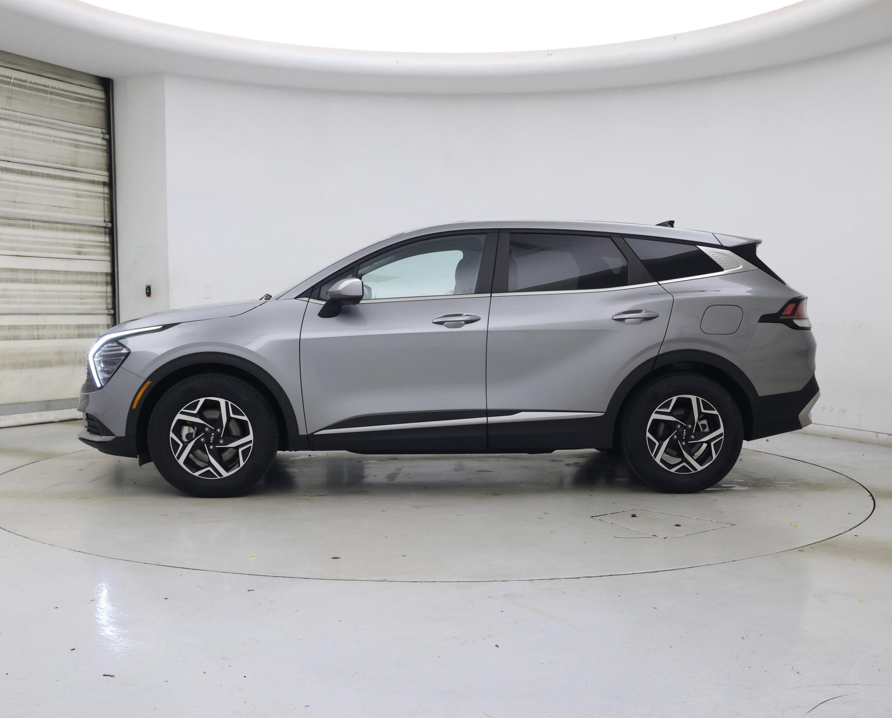 Thumbnail: 2024 Kia Sportage - 3