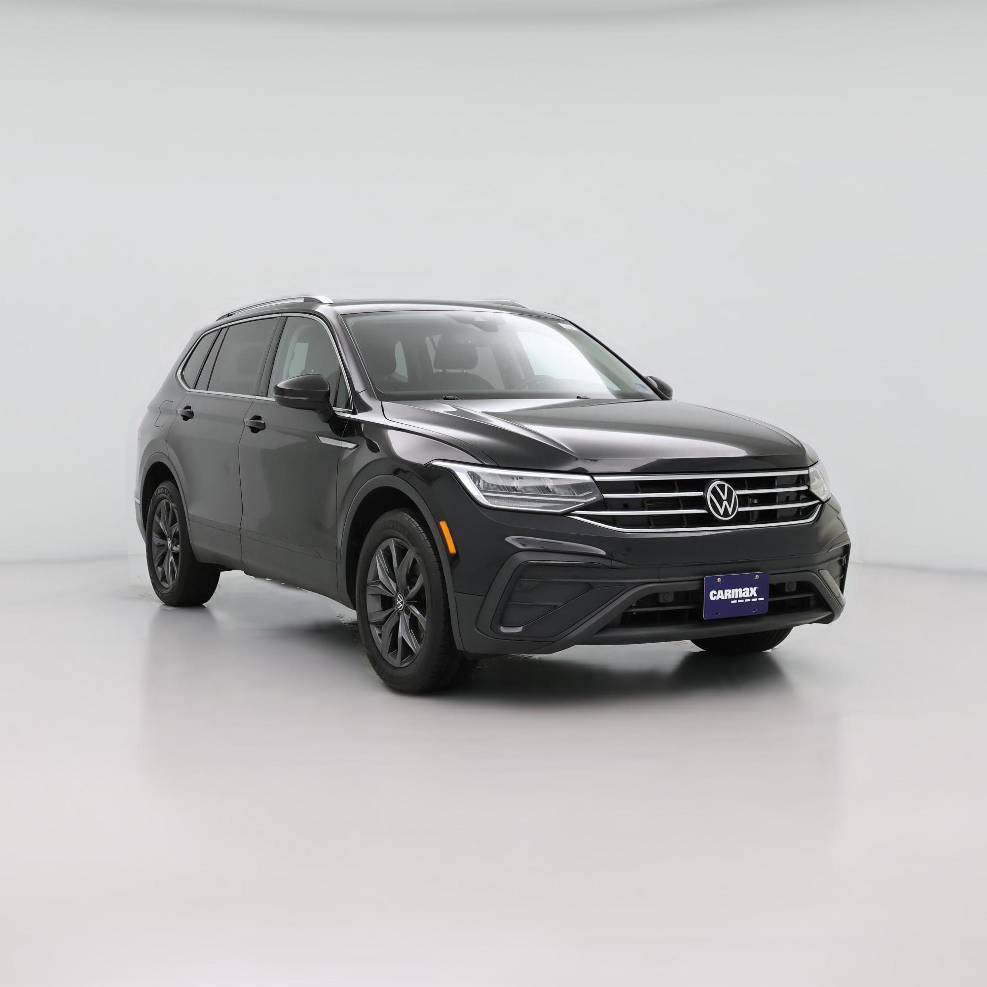 Thumbnail: 2022 Volkswagen Tiguan - 1
