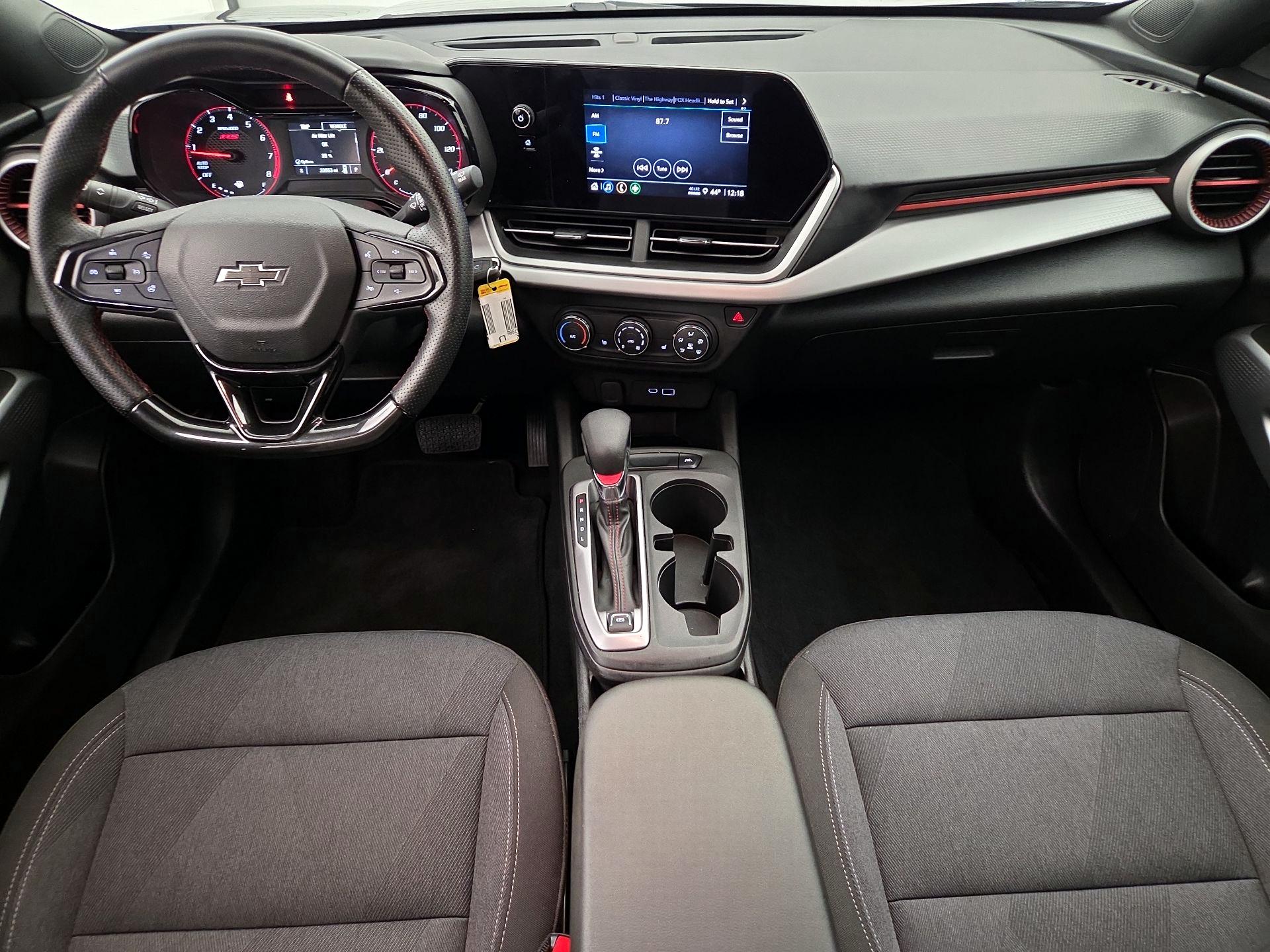 Thumbnail: 2024 Chevrolet Trax - 9