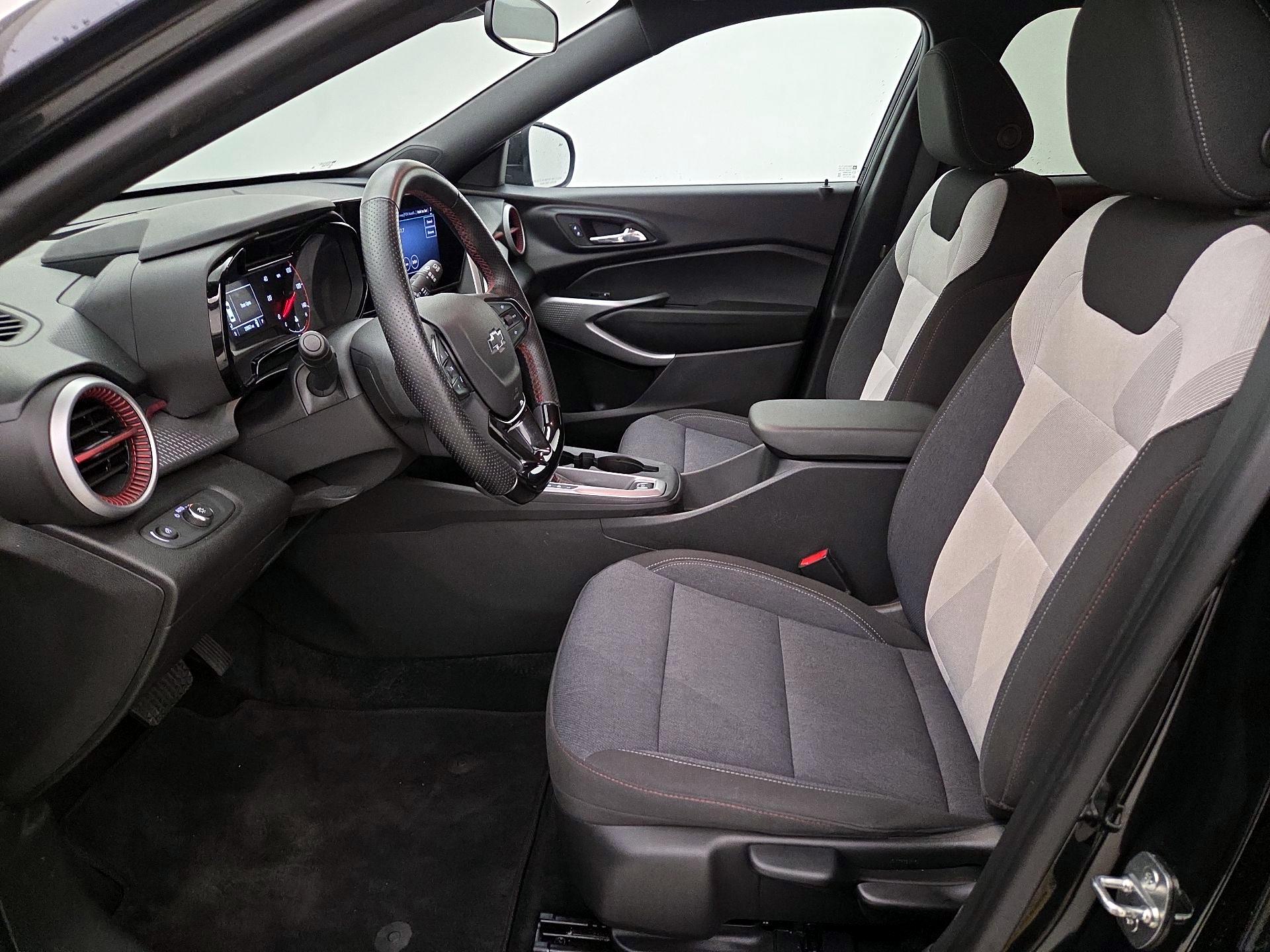 Thumbnail: 2024 Chevrolet Trax - 11