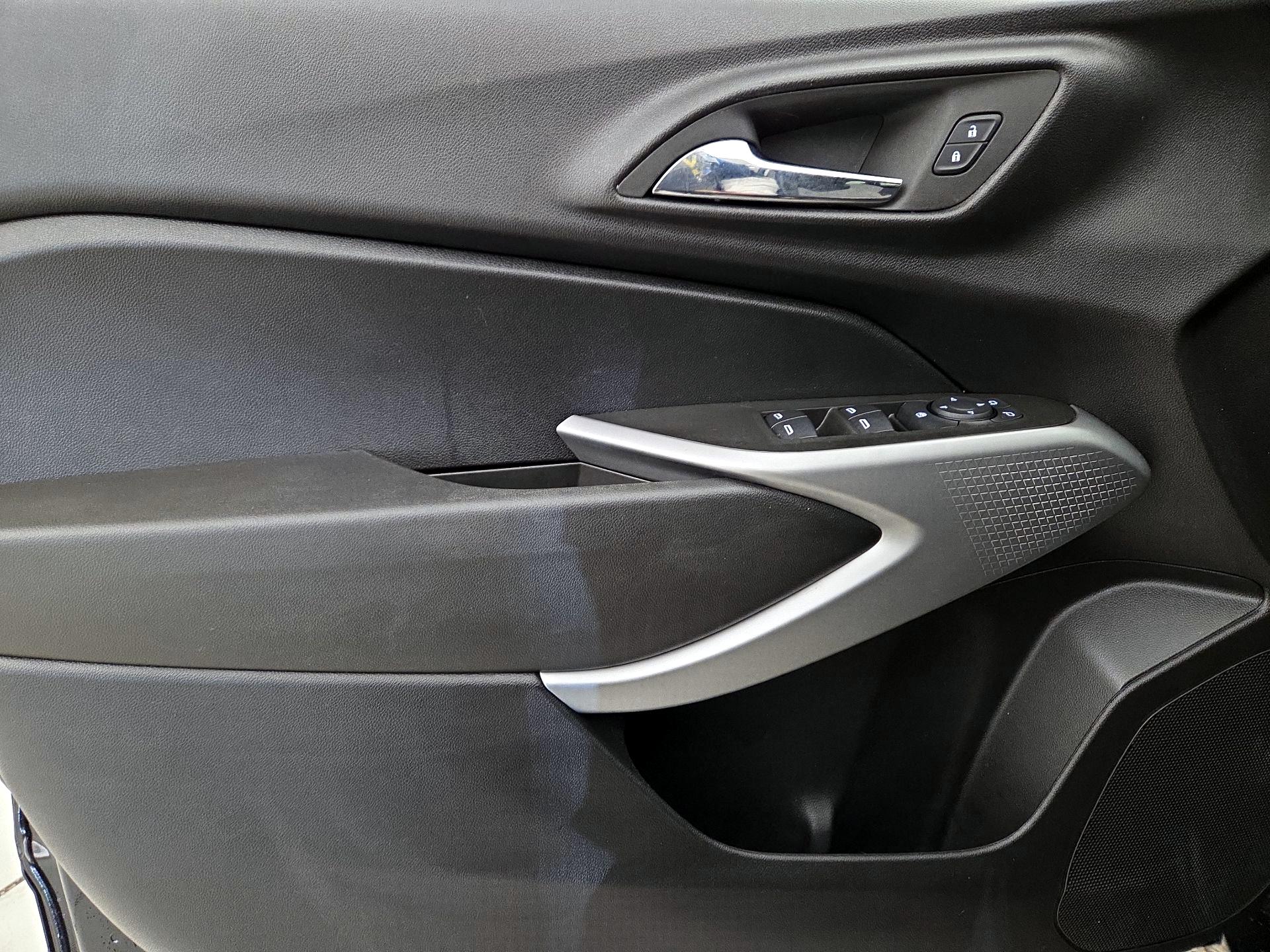 Thumbnail: 2024 Chevrolet Trax - 12