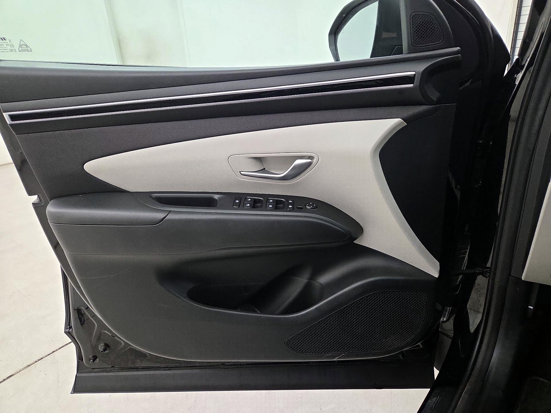 Thumbnail: 2023 Hyundai Tucson - 12