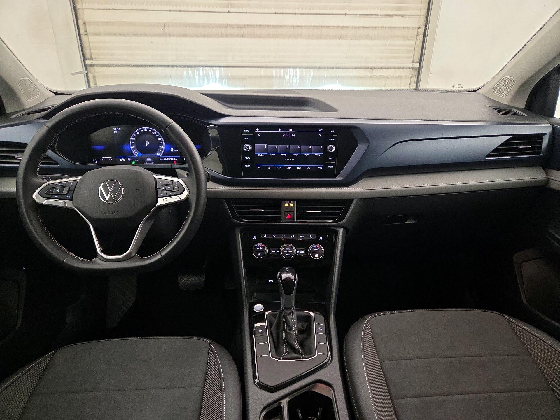Thumbnail: 2024 Volkswagen Taos - 9