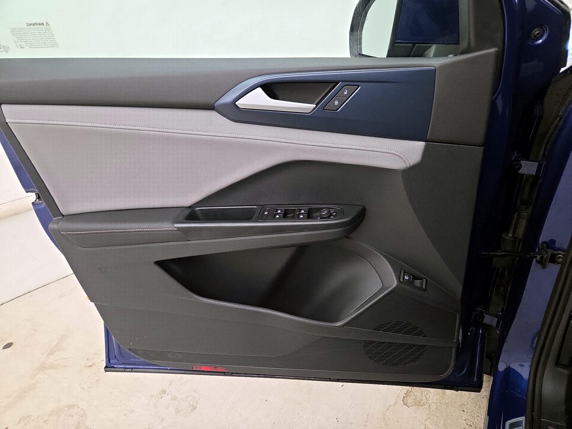 Thumbnail: 2024 Volkswagen Taos - 12